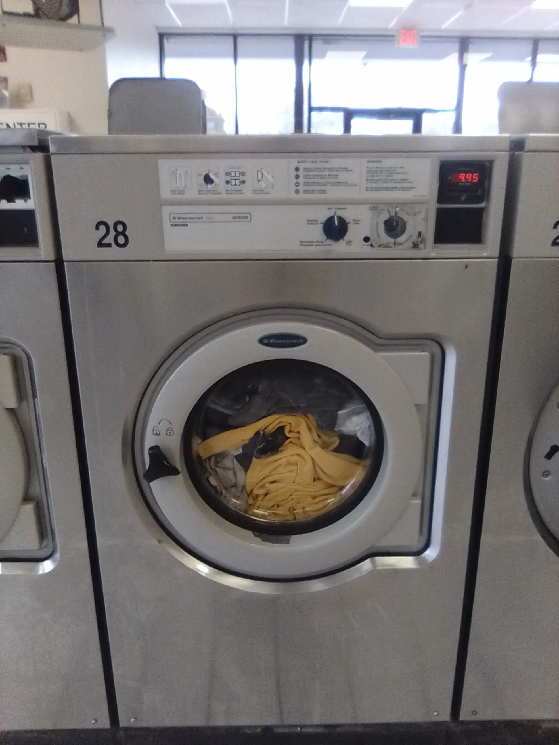 Bush Quality Cleaners Laundromat thumbnail 18