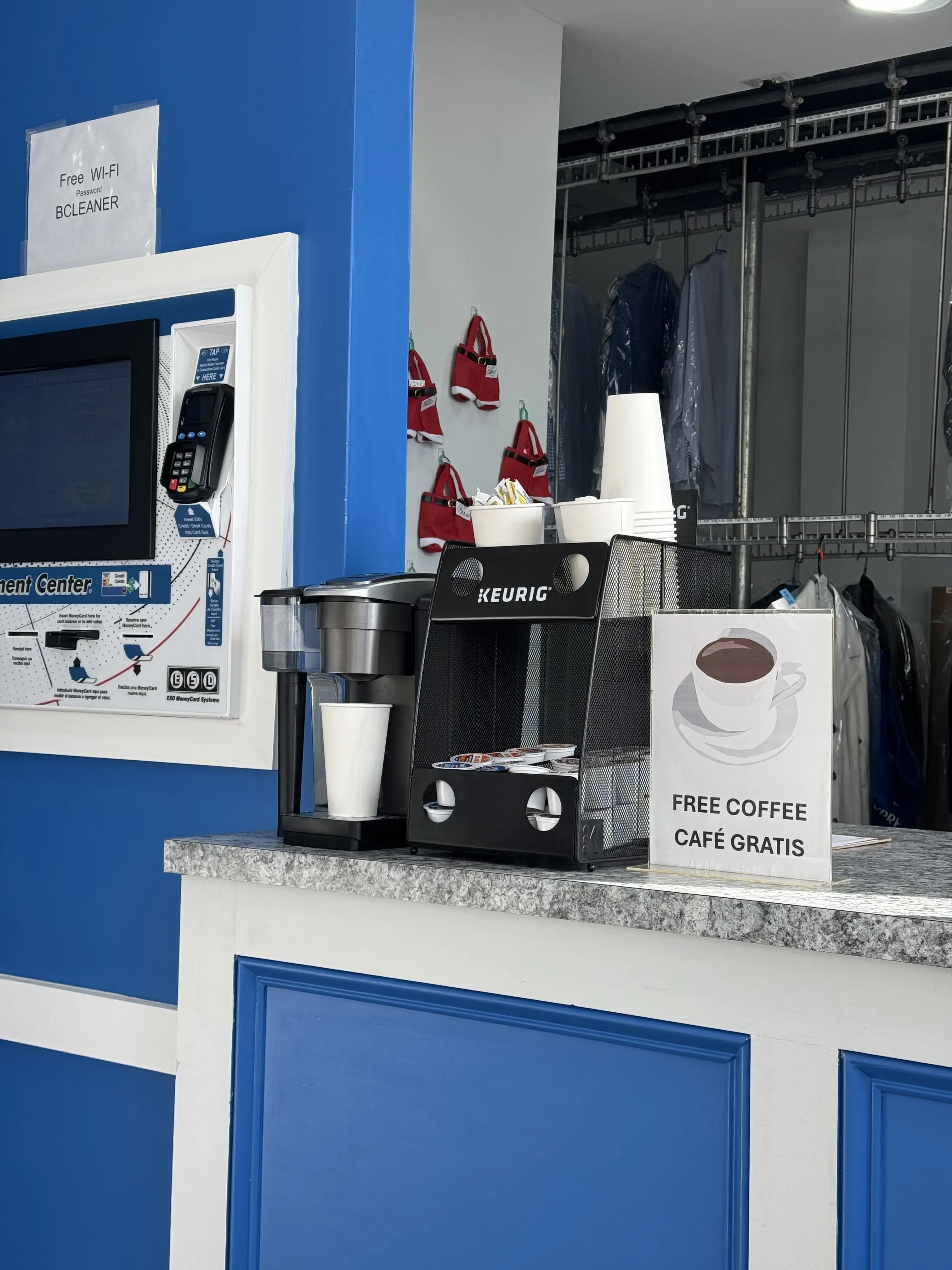 Bush Quality Cleaners Laundromat - Image 19