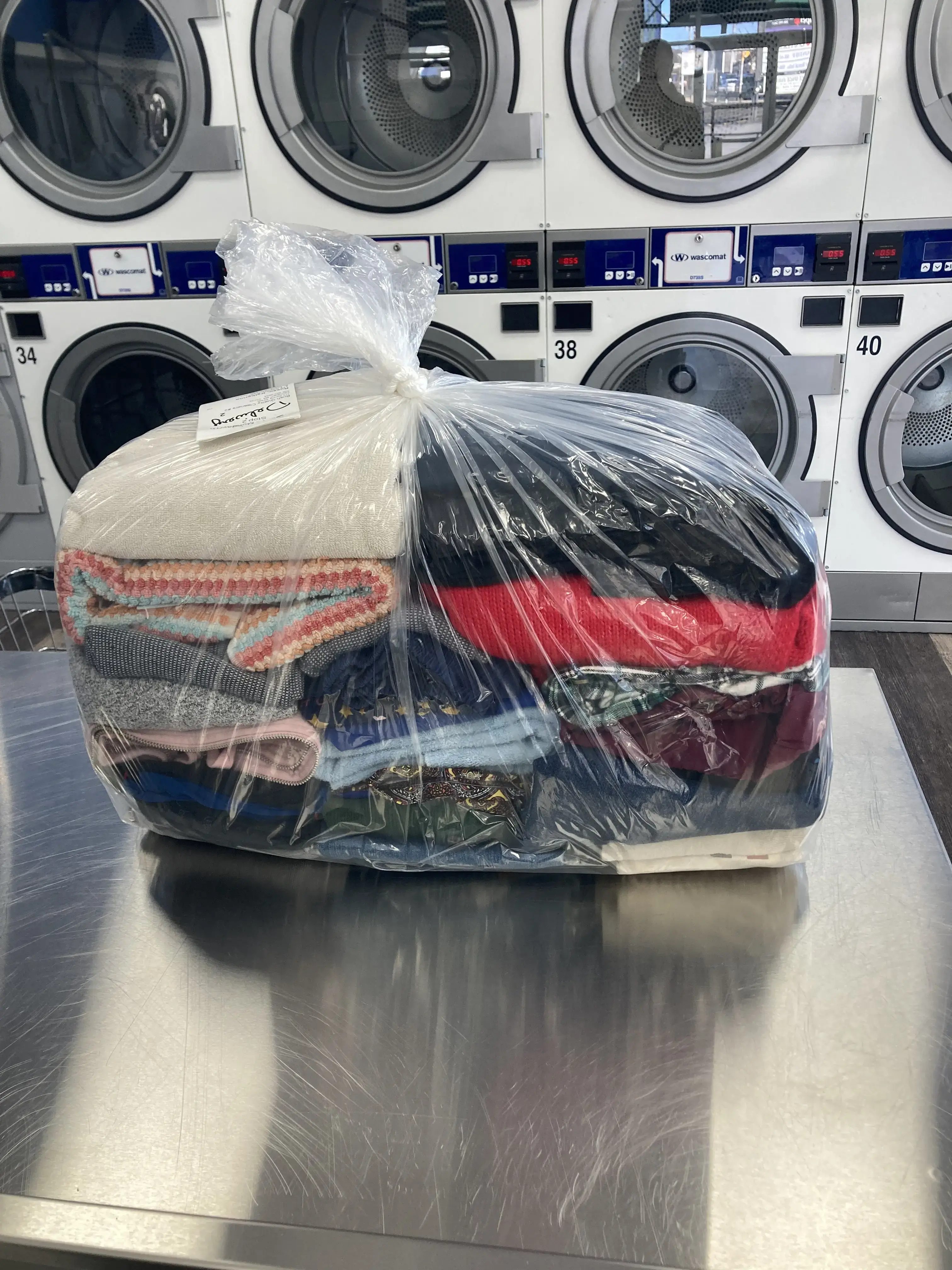 Bush Quality Cleaners Laundromat - Image 4