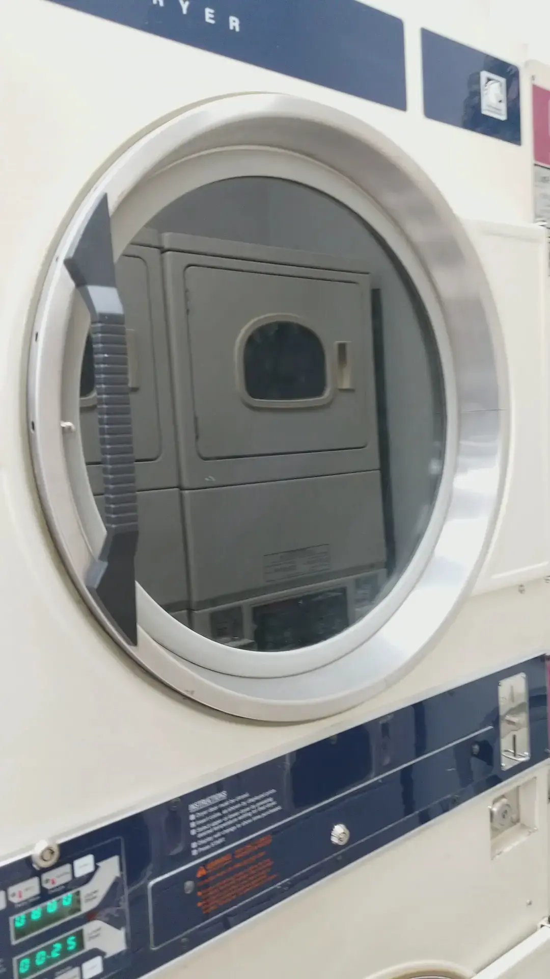 Busy B Laundromat thumbnail 18