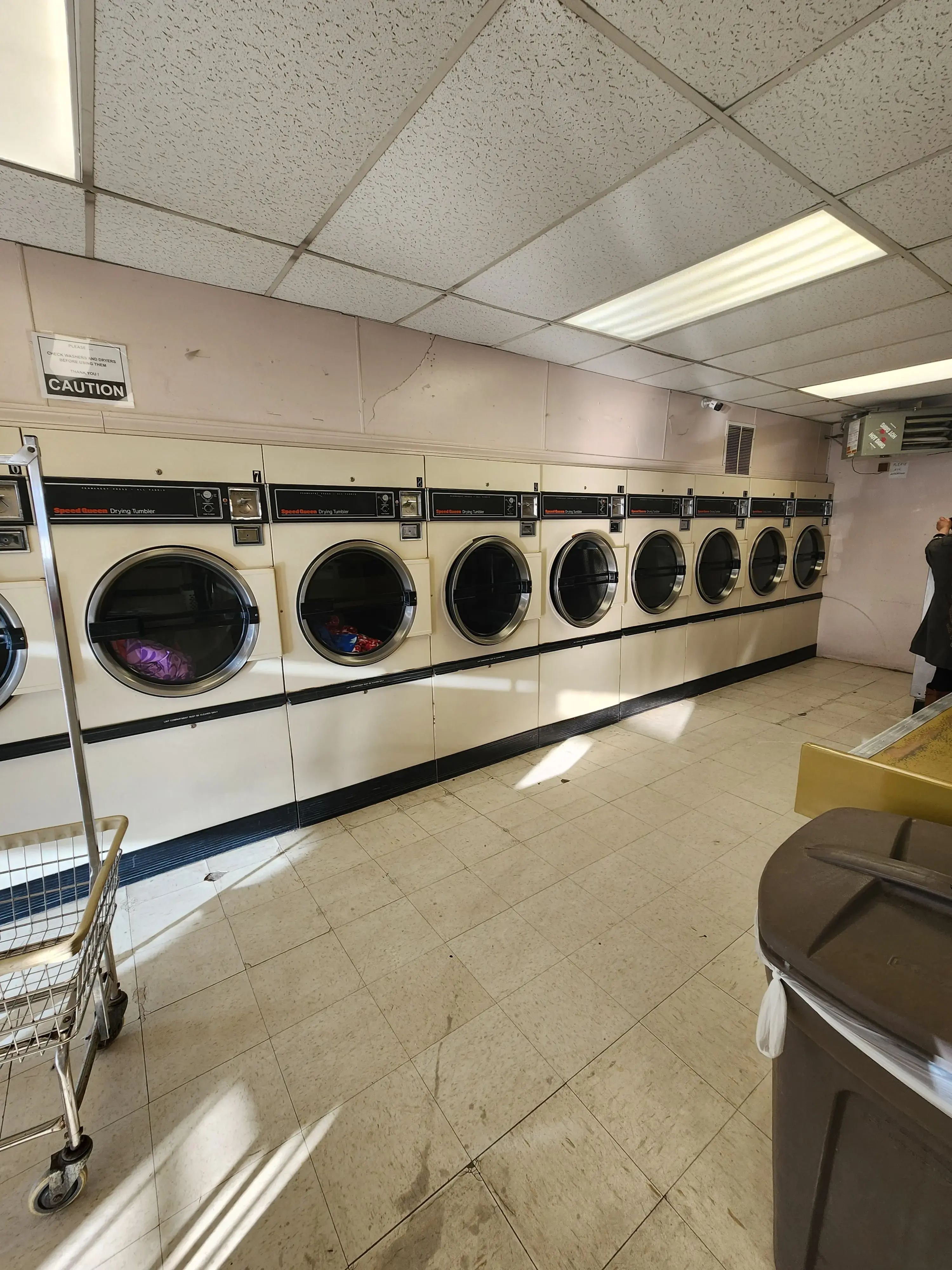 Busy Bee Coin Laundries location