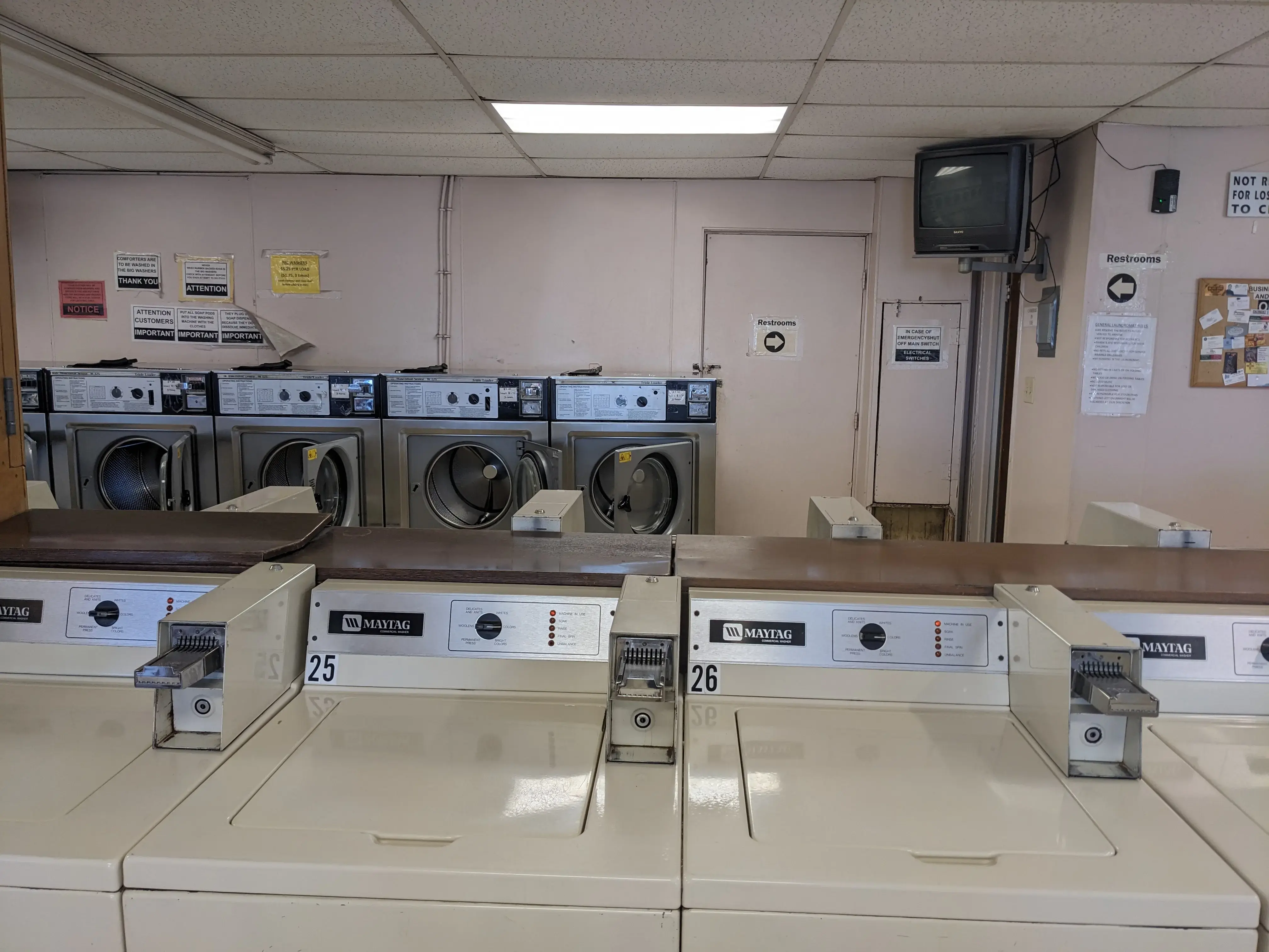 Busy Bee Coin Laundries - Image 16