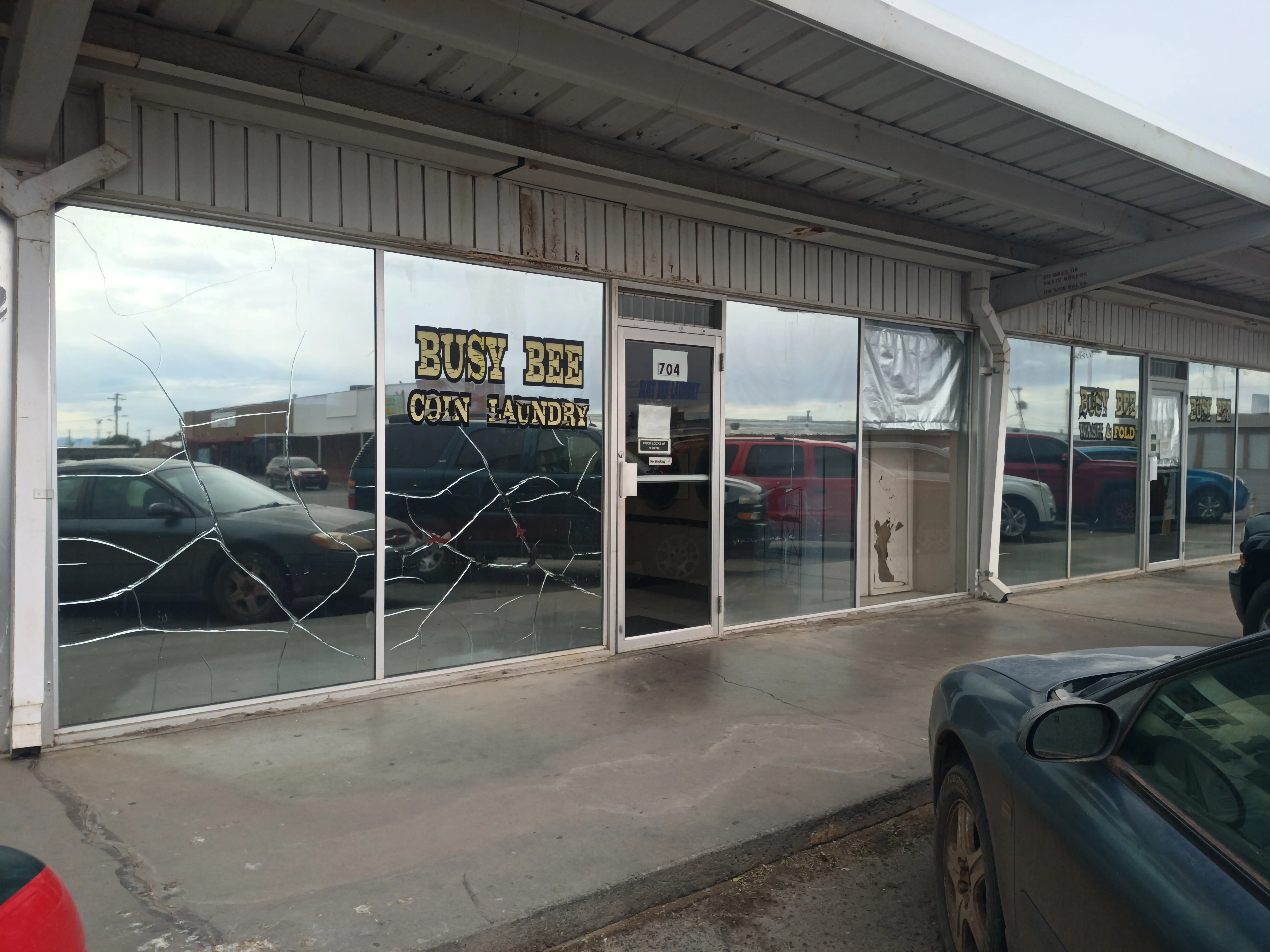 Busy Bee Coin Laundries - Image 2