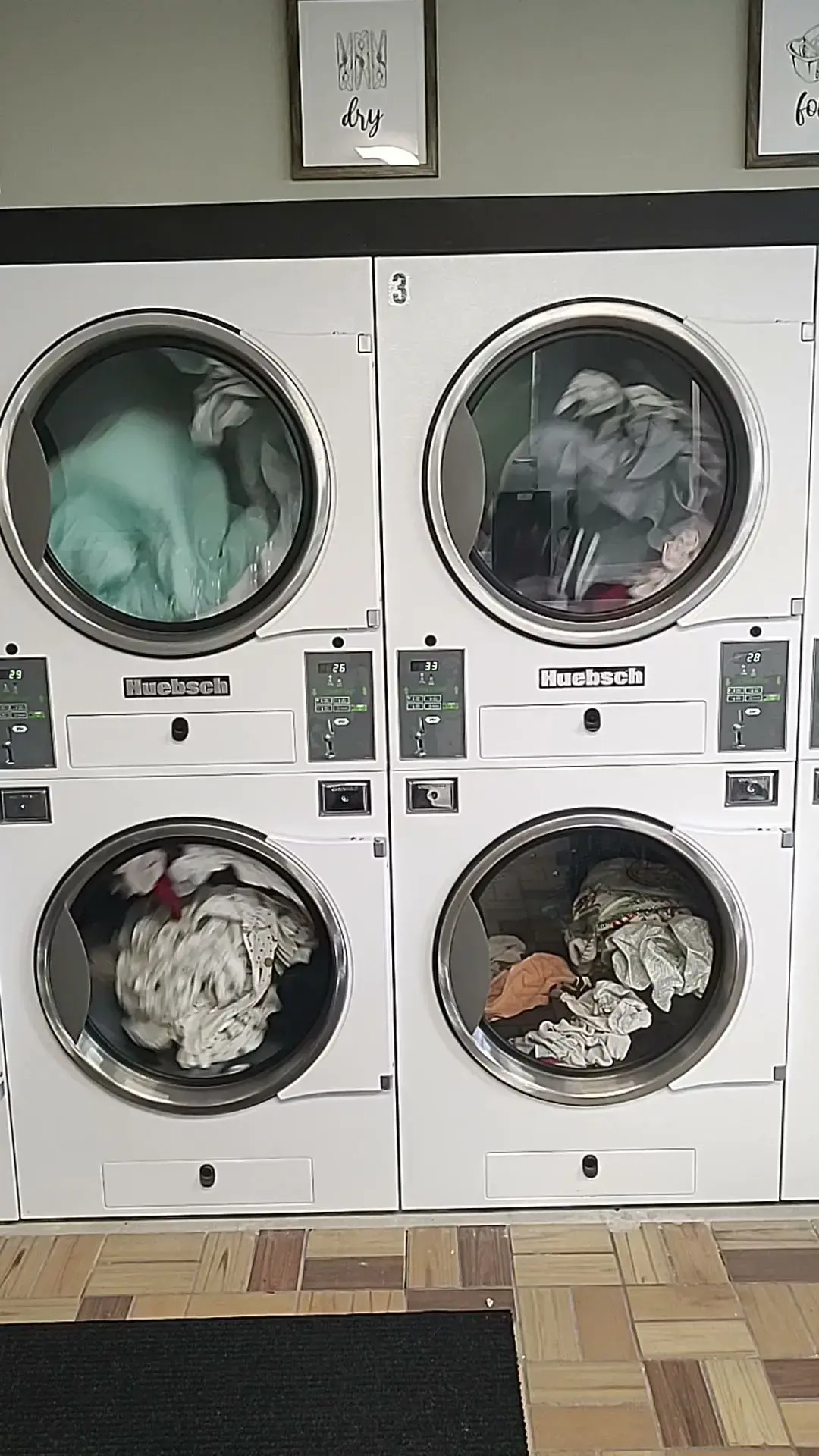 Busy Bee's Laundromat - Image 4
