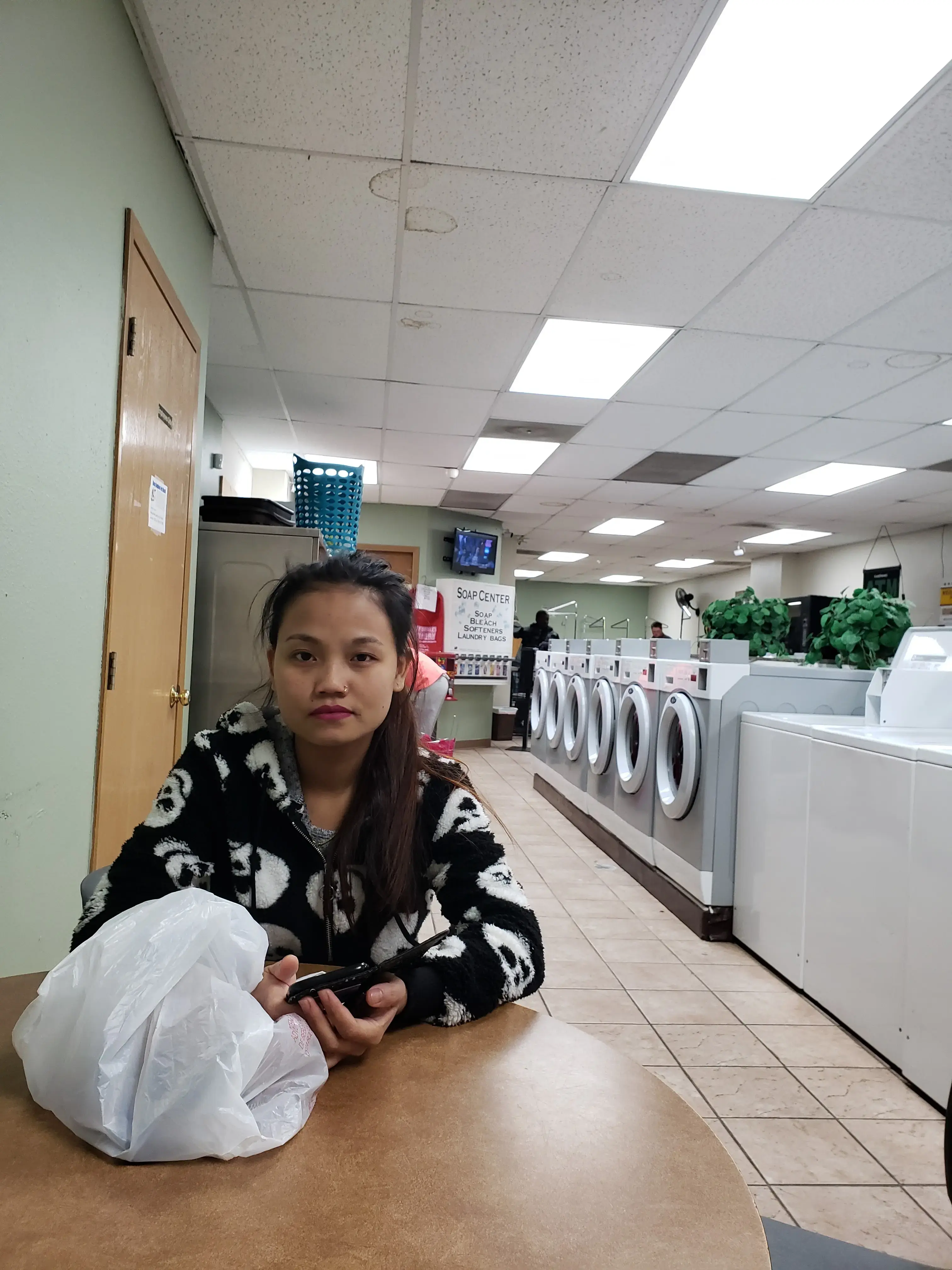 Busy Bubbles Laundry - Image 9