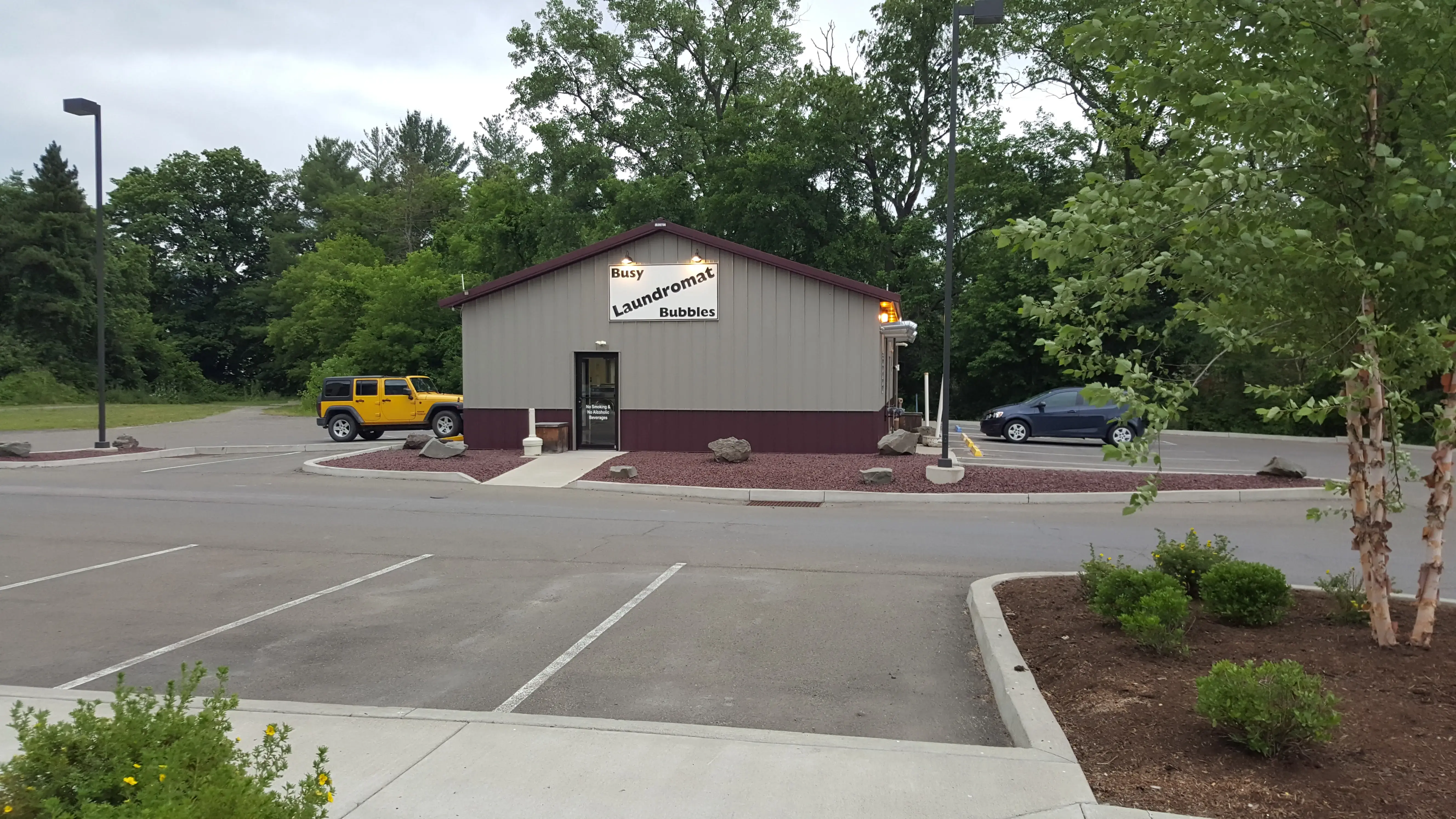 Busy Laundromat Bubbles - Image 5