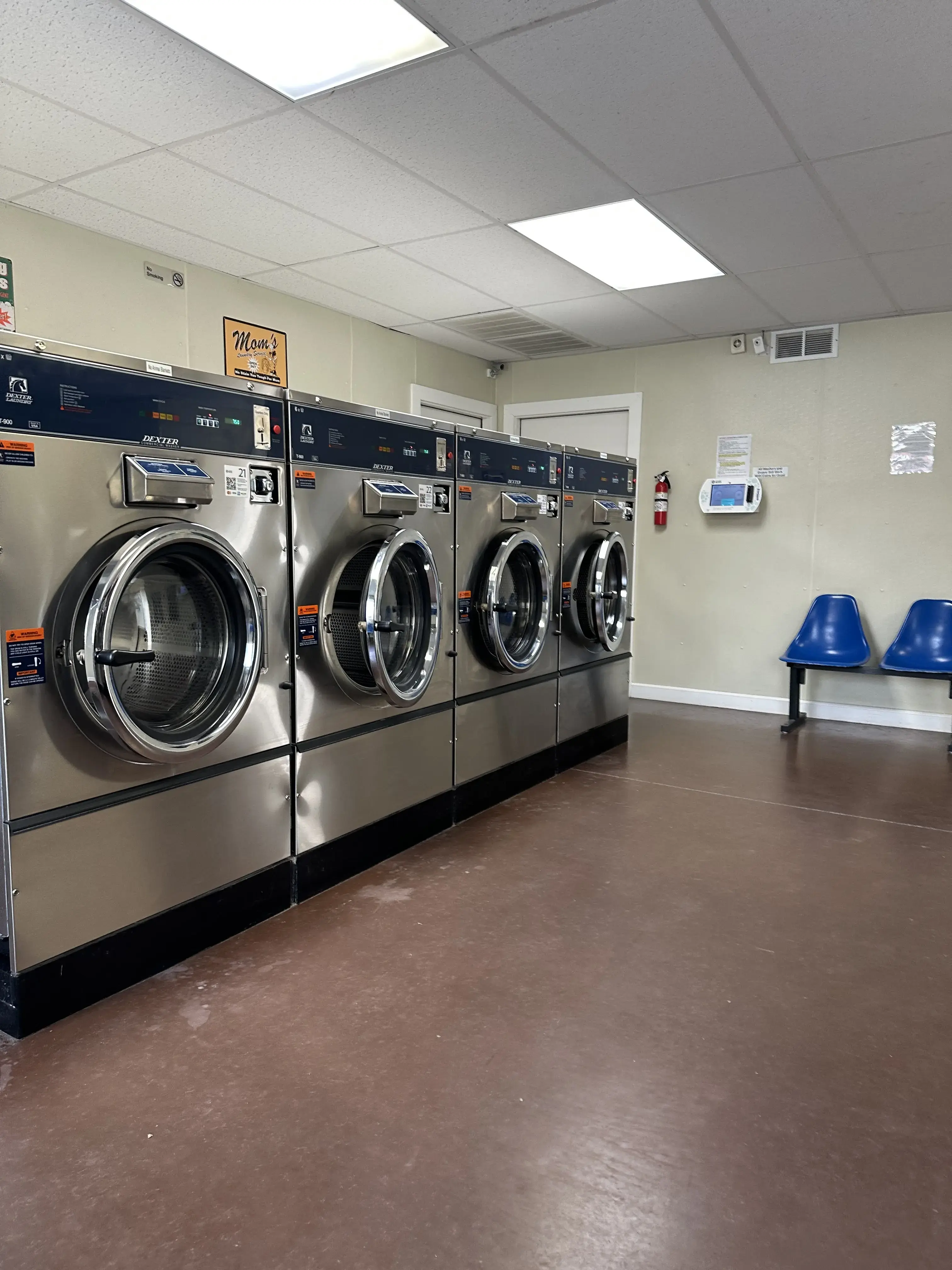 Busy Laundromat Bubbles - Image 2