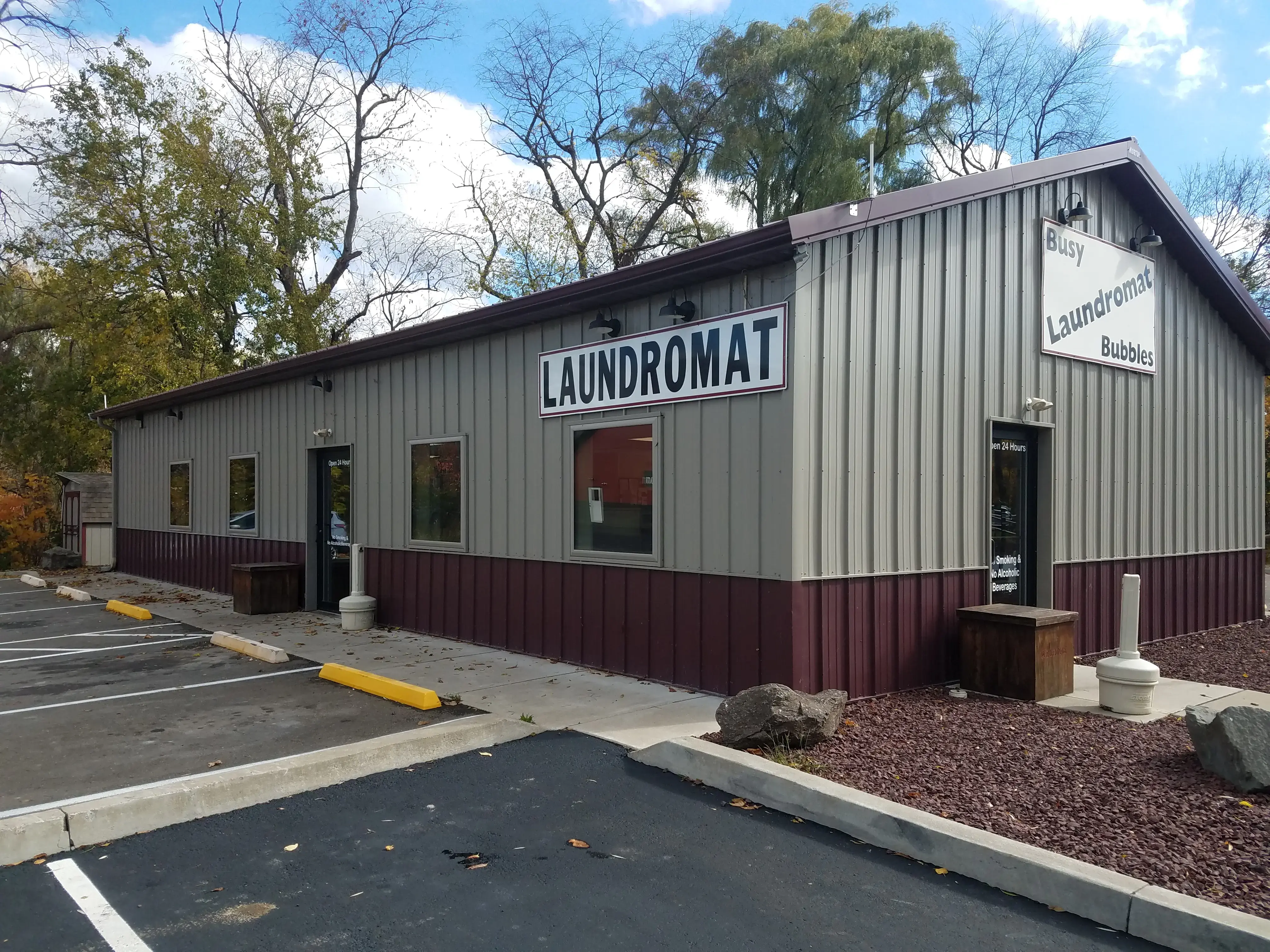 Busy Laundromat Bubbles - Image 14