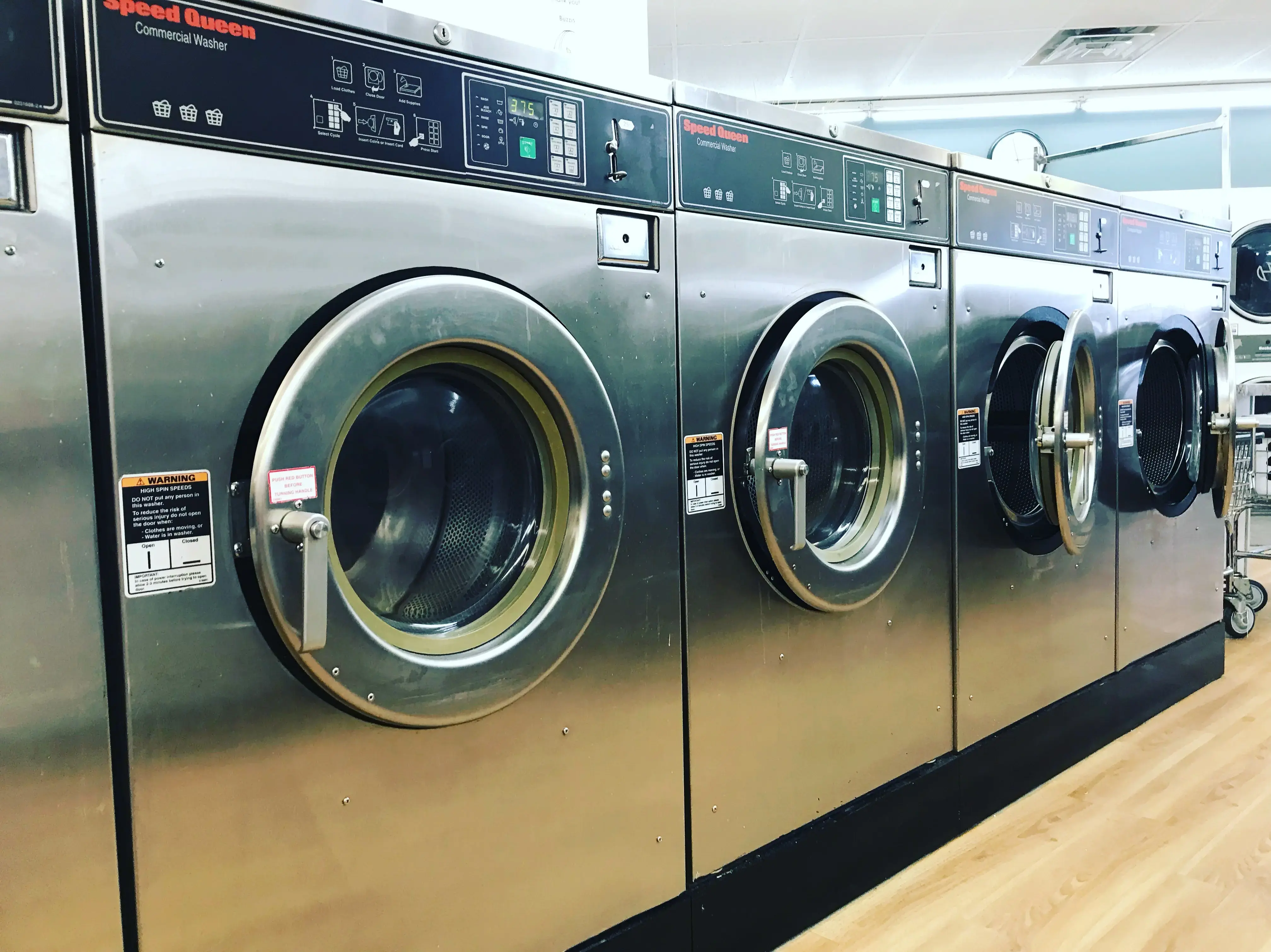 Buzzi's Laundromat & Laundry Service1 location