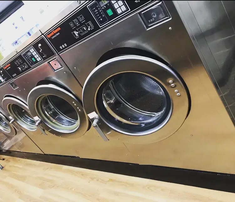 Buzzi's Laundromat & Laundry Service1 - Image 7