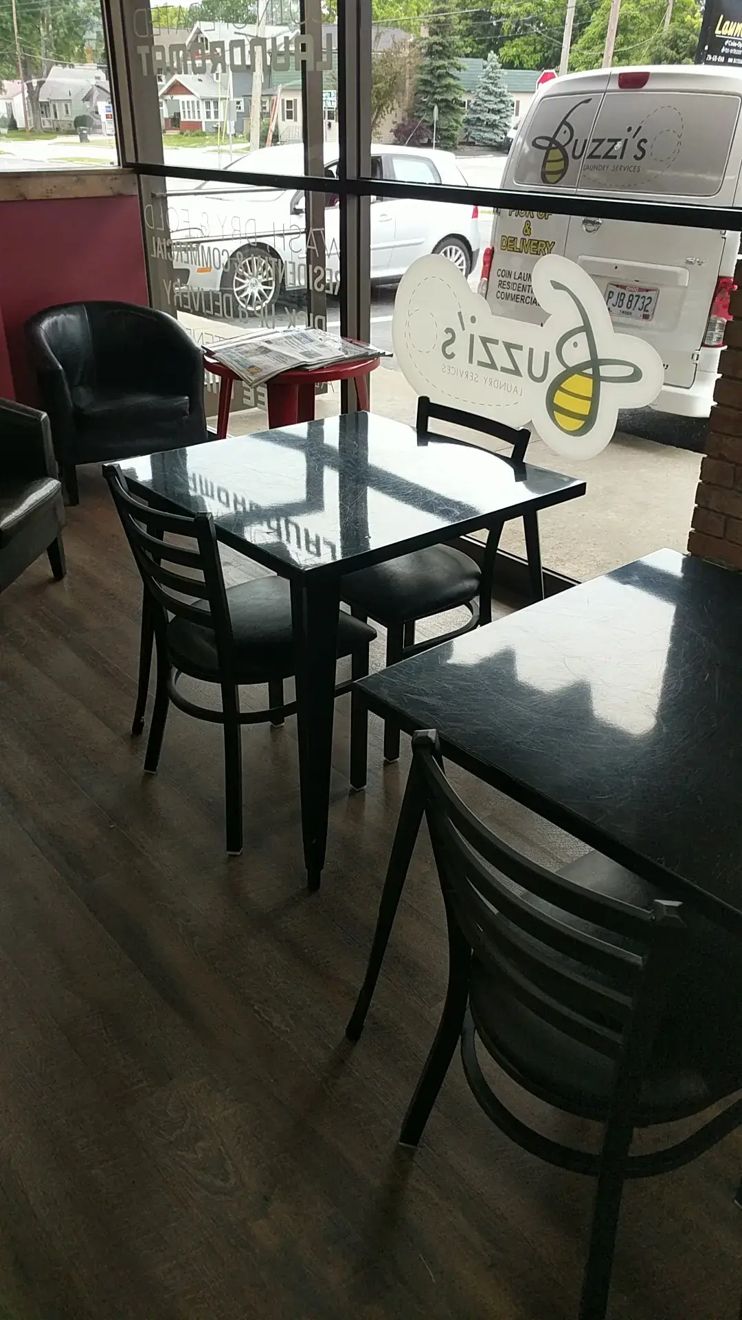 Buzzi's Laundromat & Laundry Service2 - Image 7