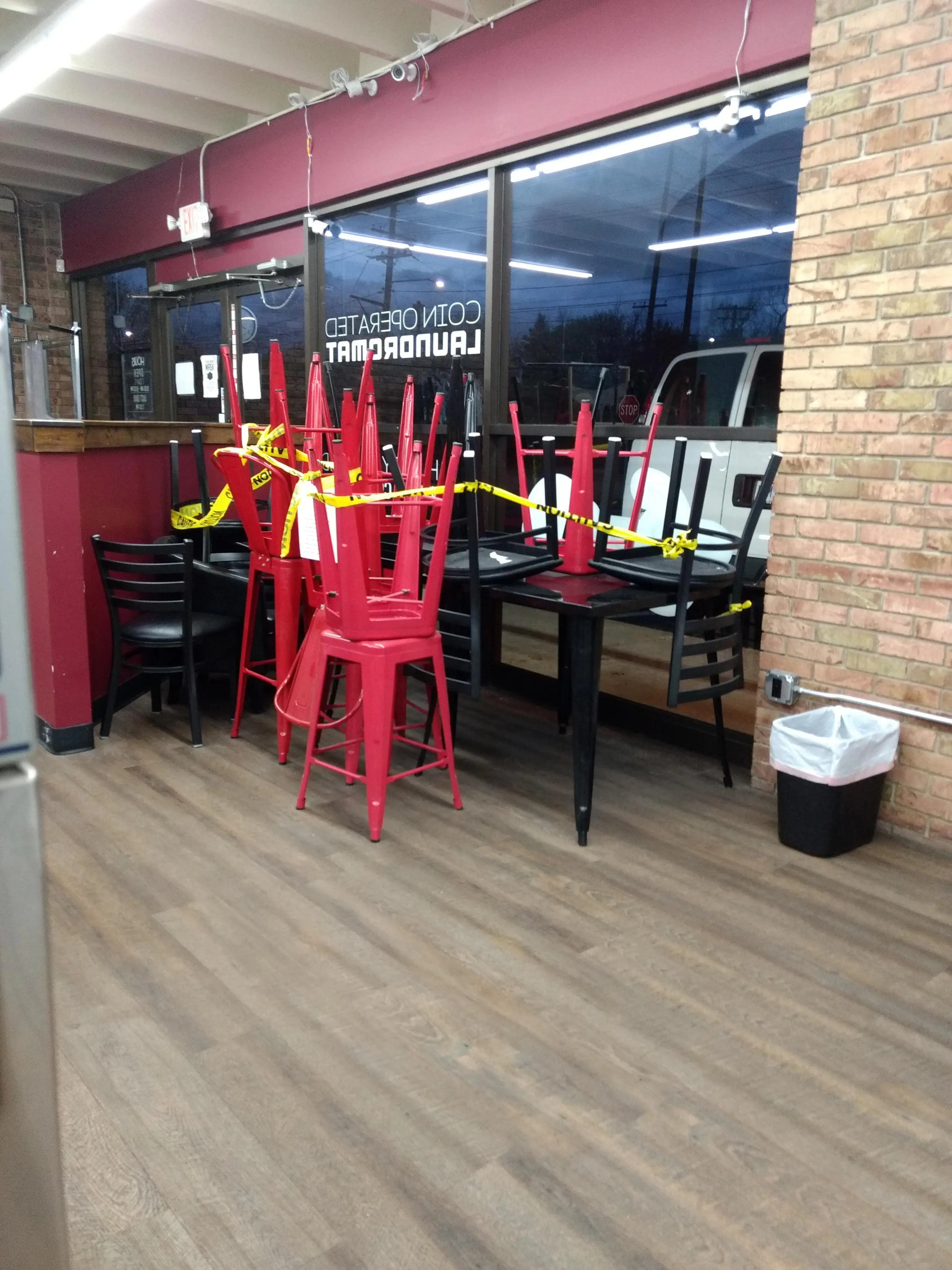 Buzzi's Laundromat & Laundry Service2 - Image 4