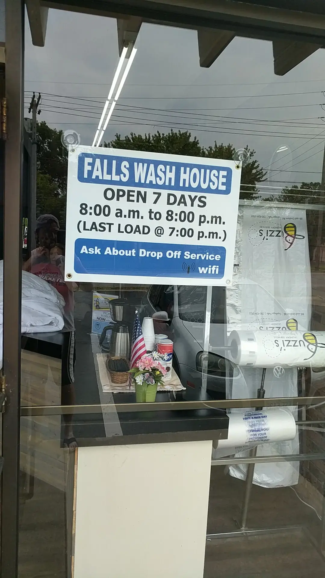 Buzzi's Laundromat & Laundry Service2 - Image 12