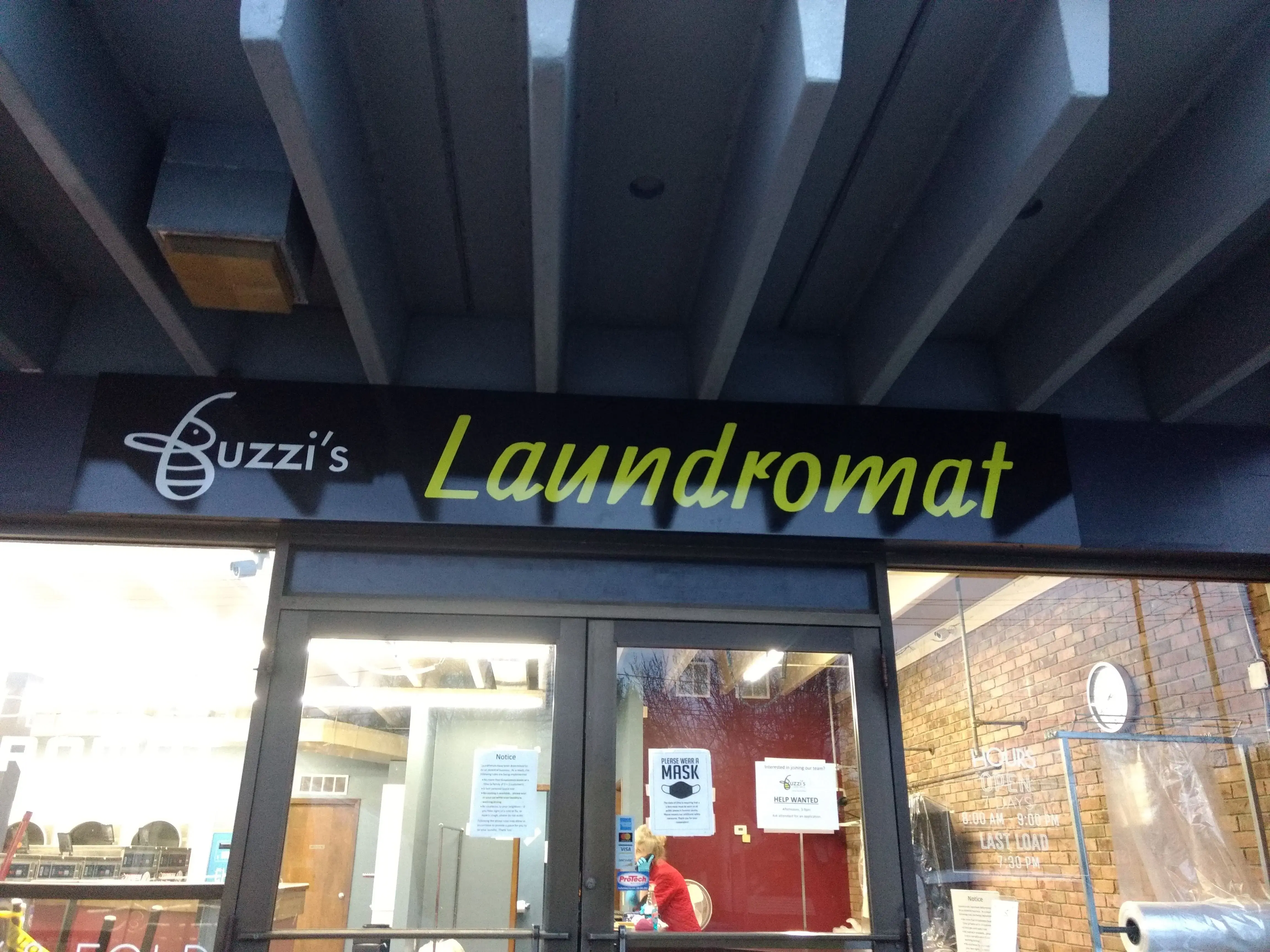 Buzzi's Laundromat & Laundry Service2 - Image 14