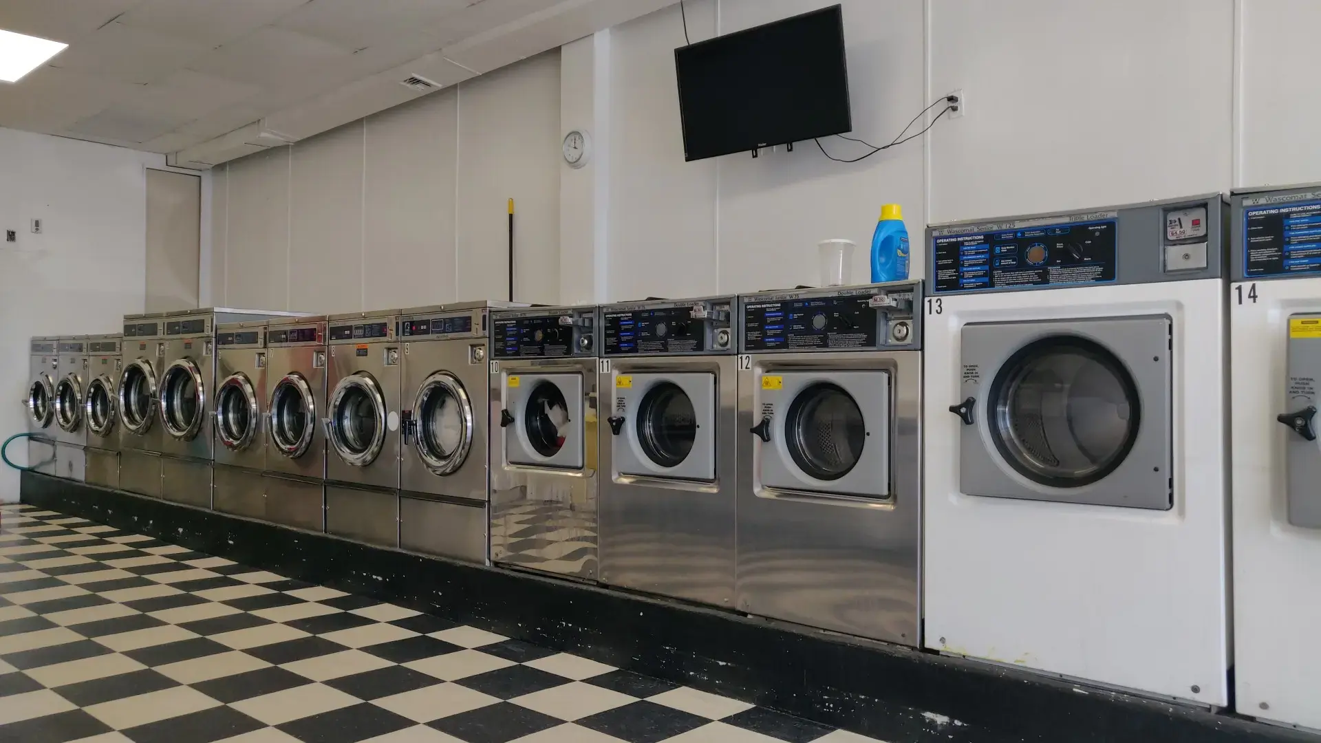 BXQ Laundromat location