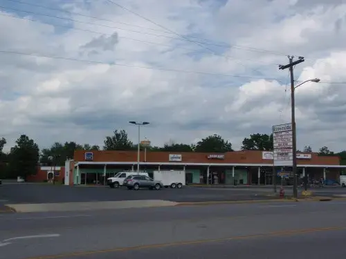 BZ Laundromat thumbnail 12