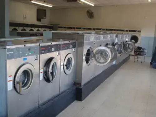 BZ Laundromat thumbnail 15