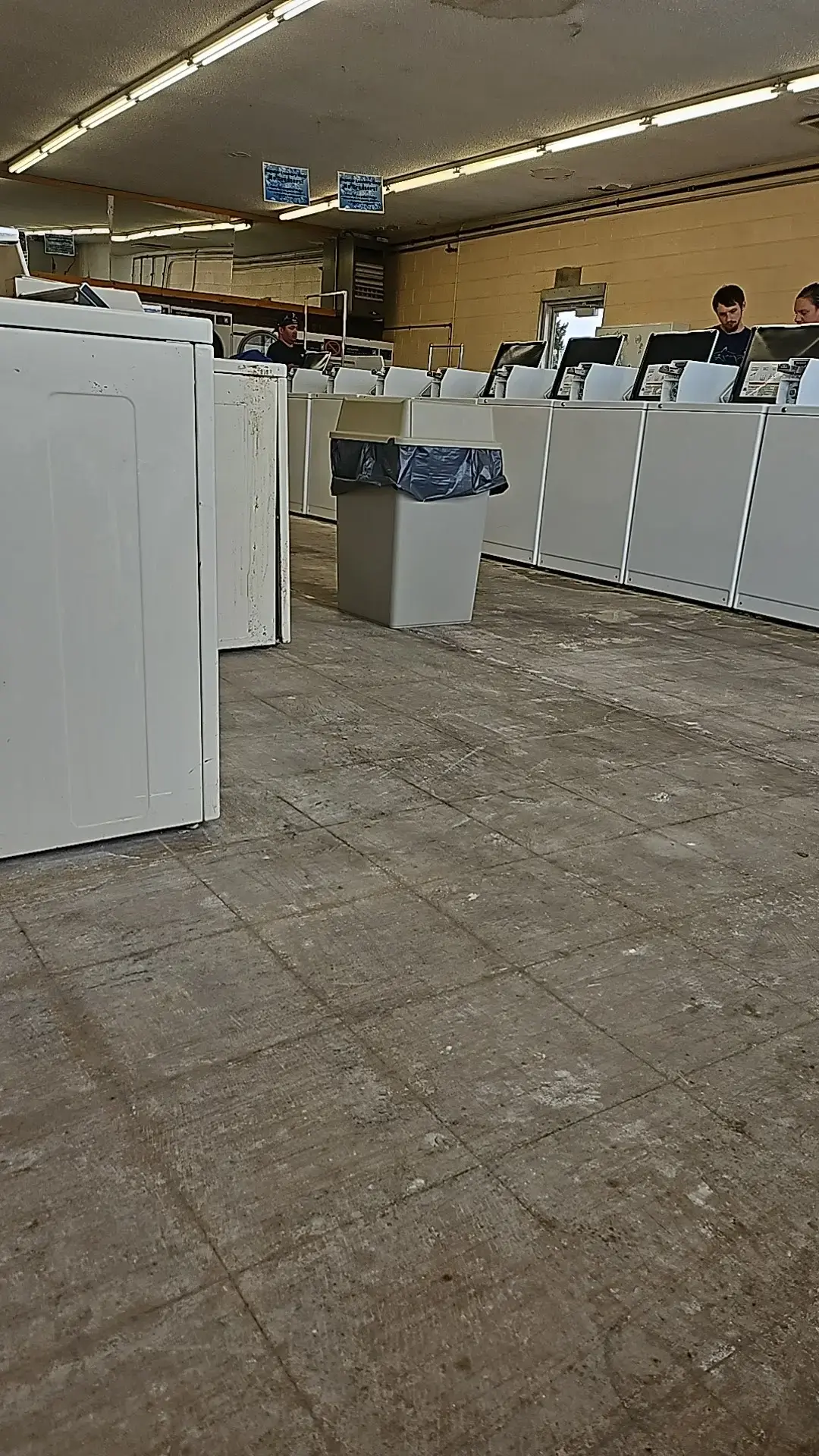 C & L Laundromat location