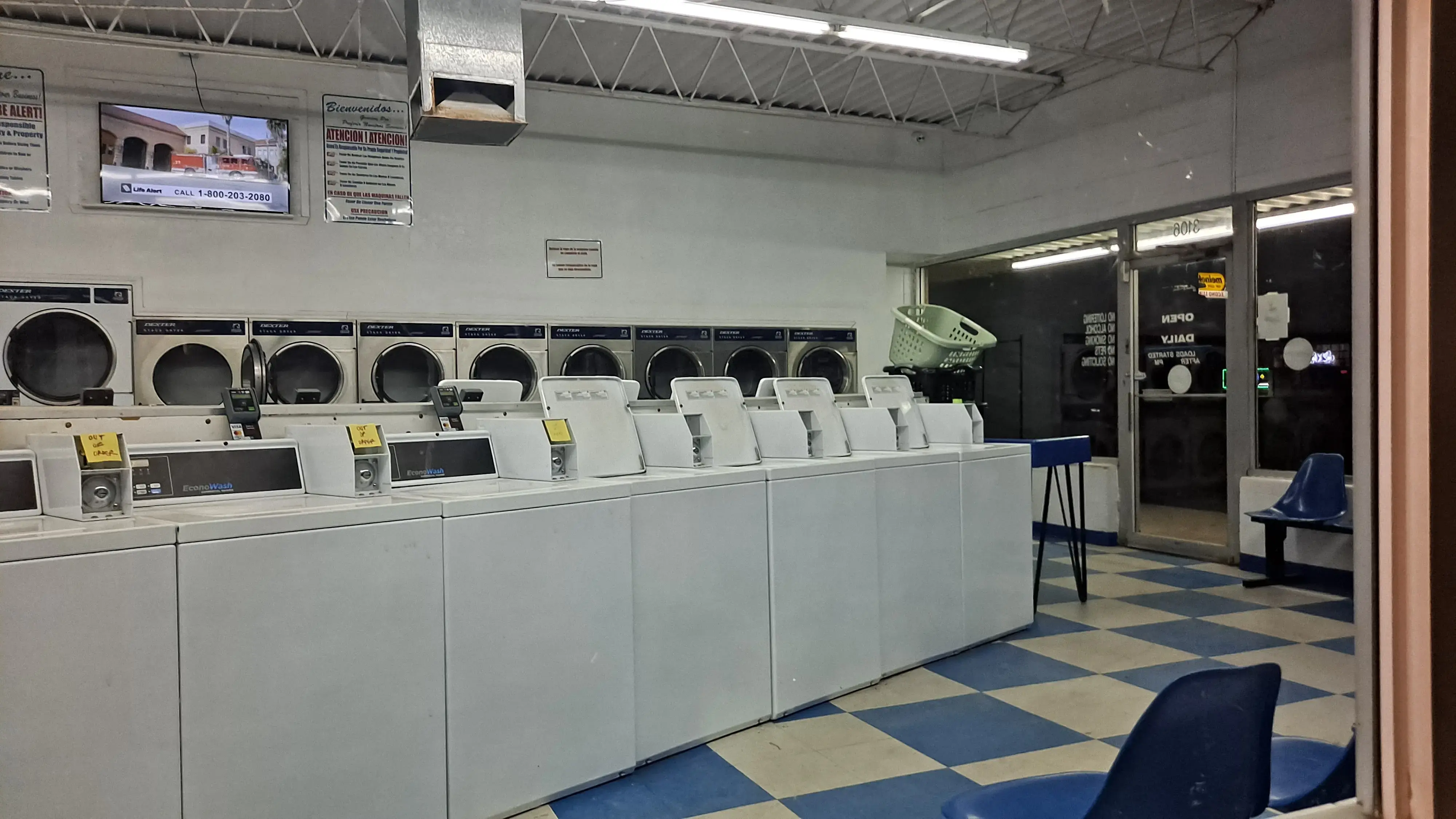 Cactus Laundromat thumbnail 2