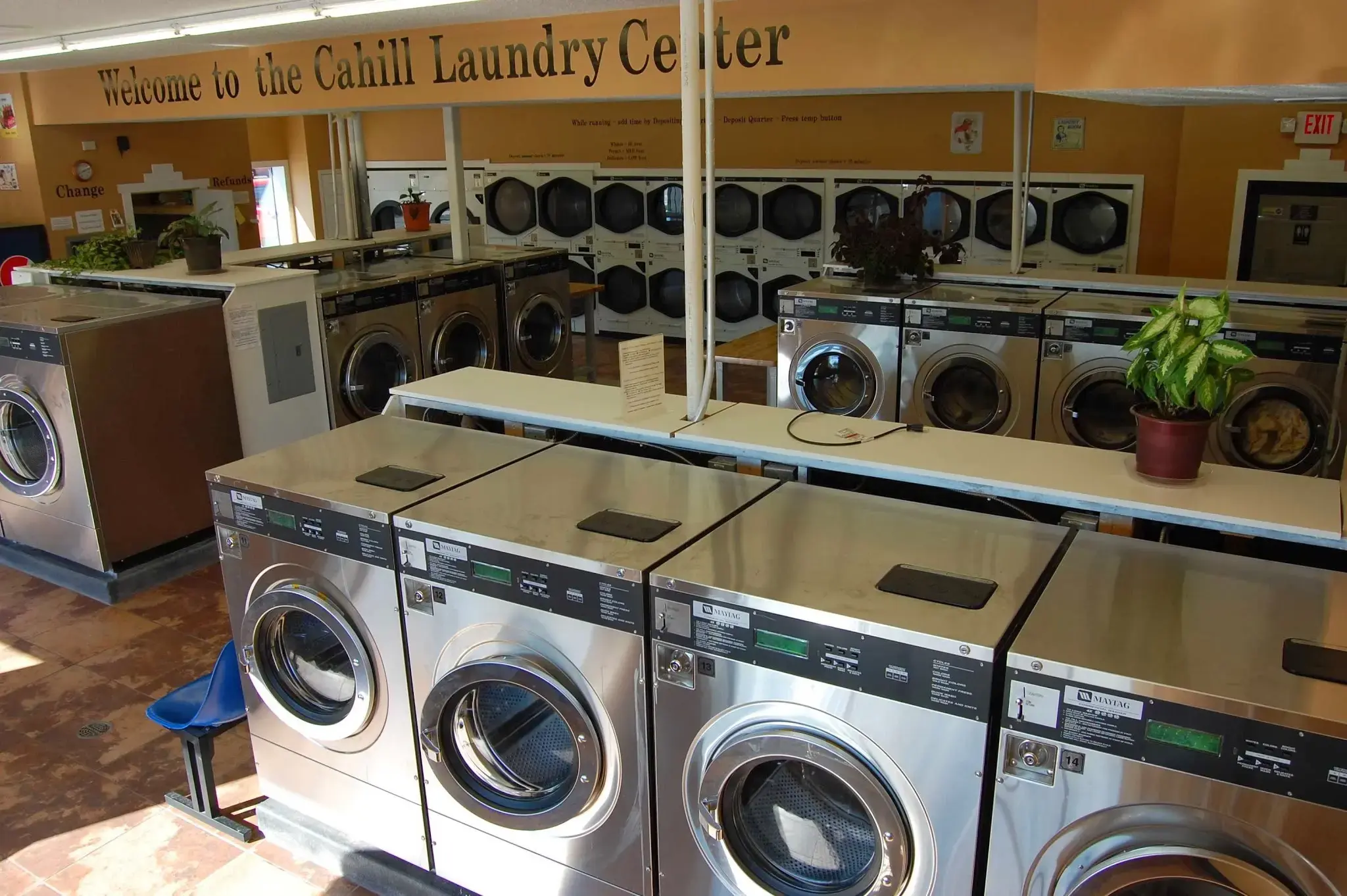 Cahill Laundry Center thumbnail 20