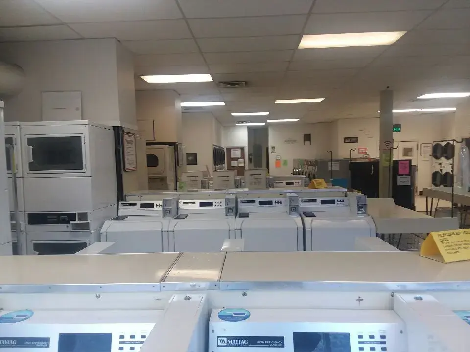 Cajun Laundry & Dry Cleaners thumbnail 15