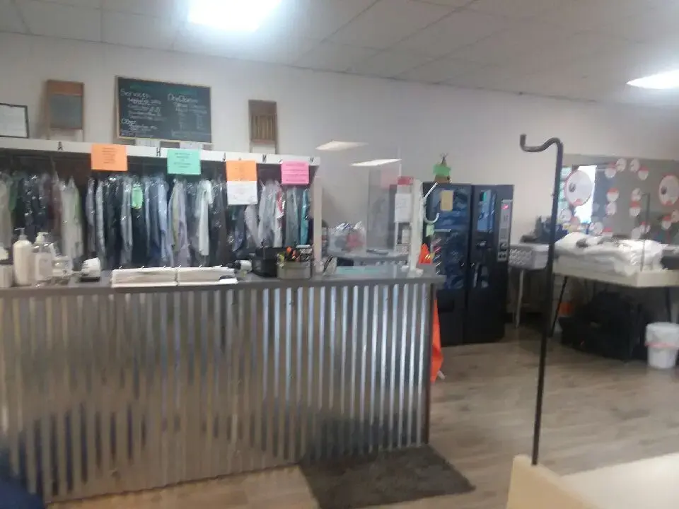 Cajun Laundry & Dry Cleaners thumbnail 14