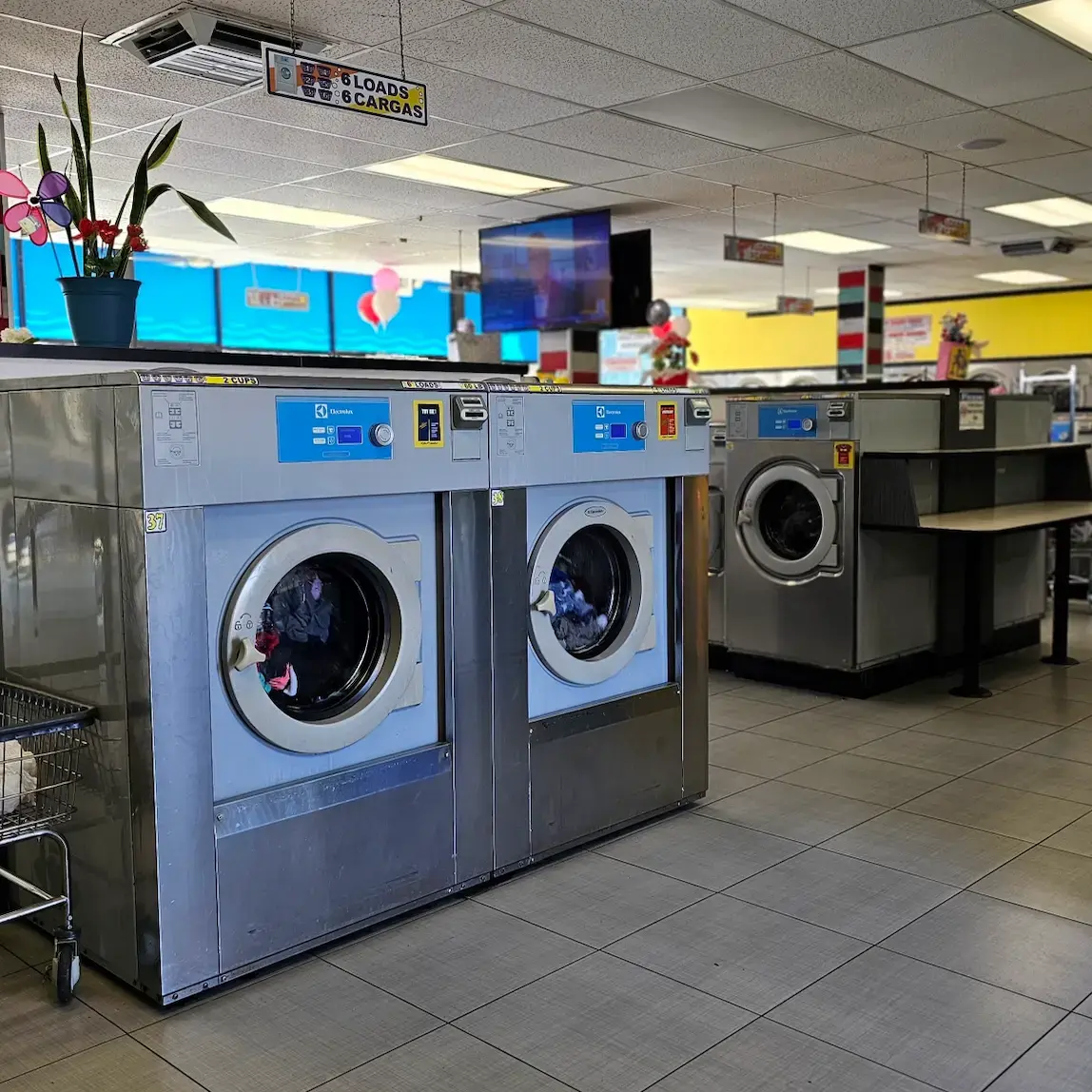 Cali Laundry - Image 1