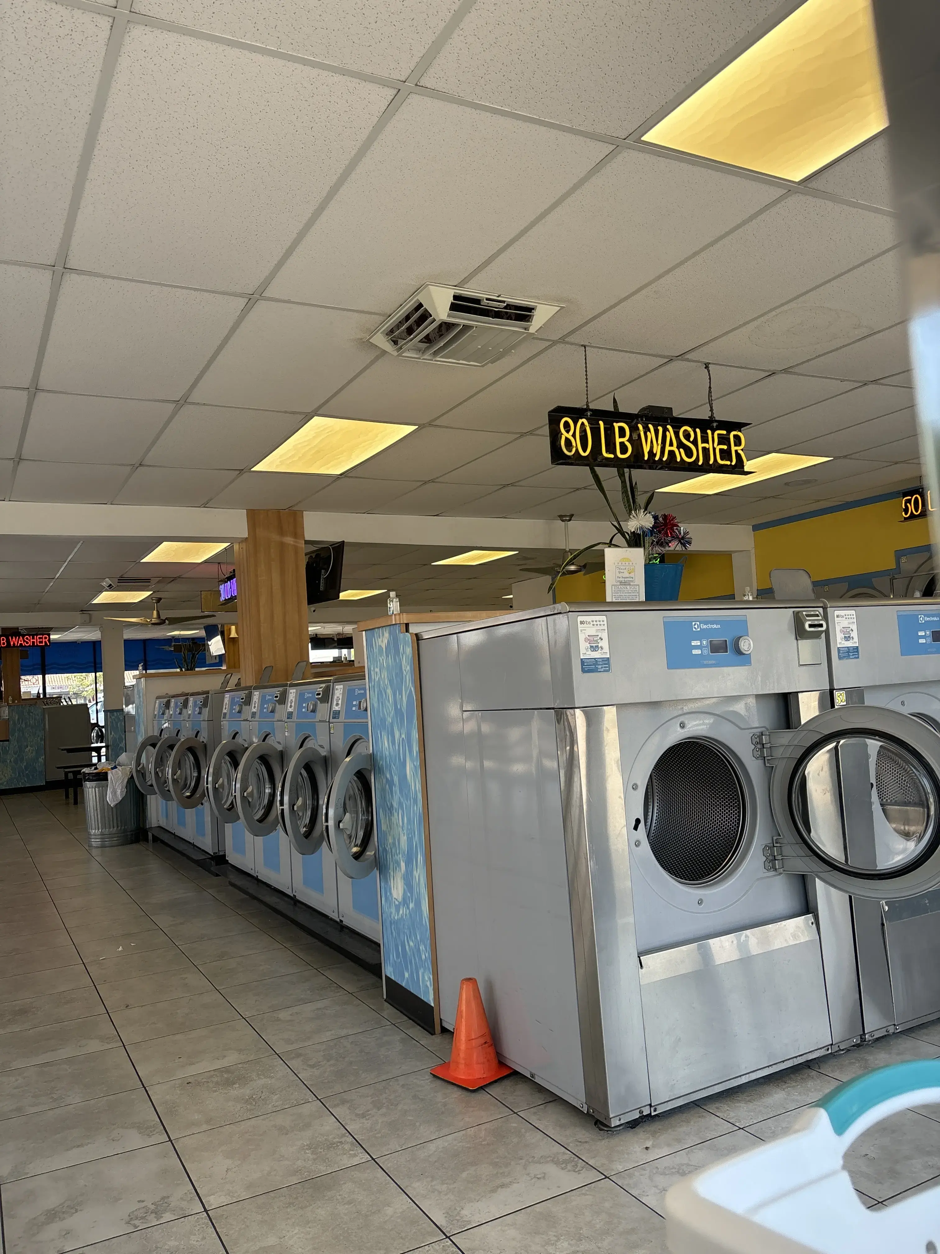 Cali Laundry - Image 2