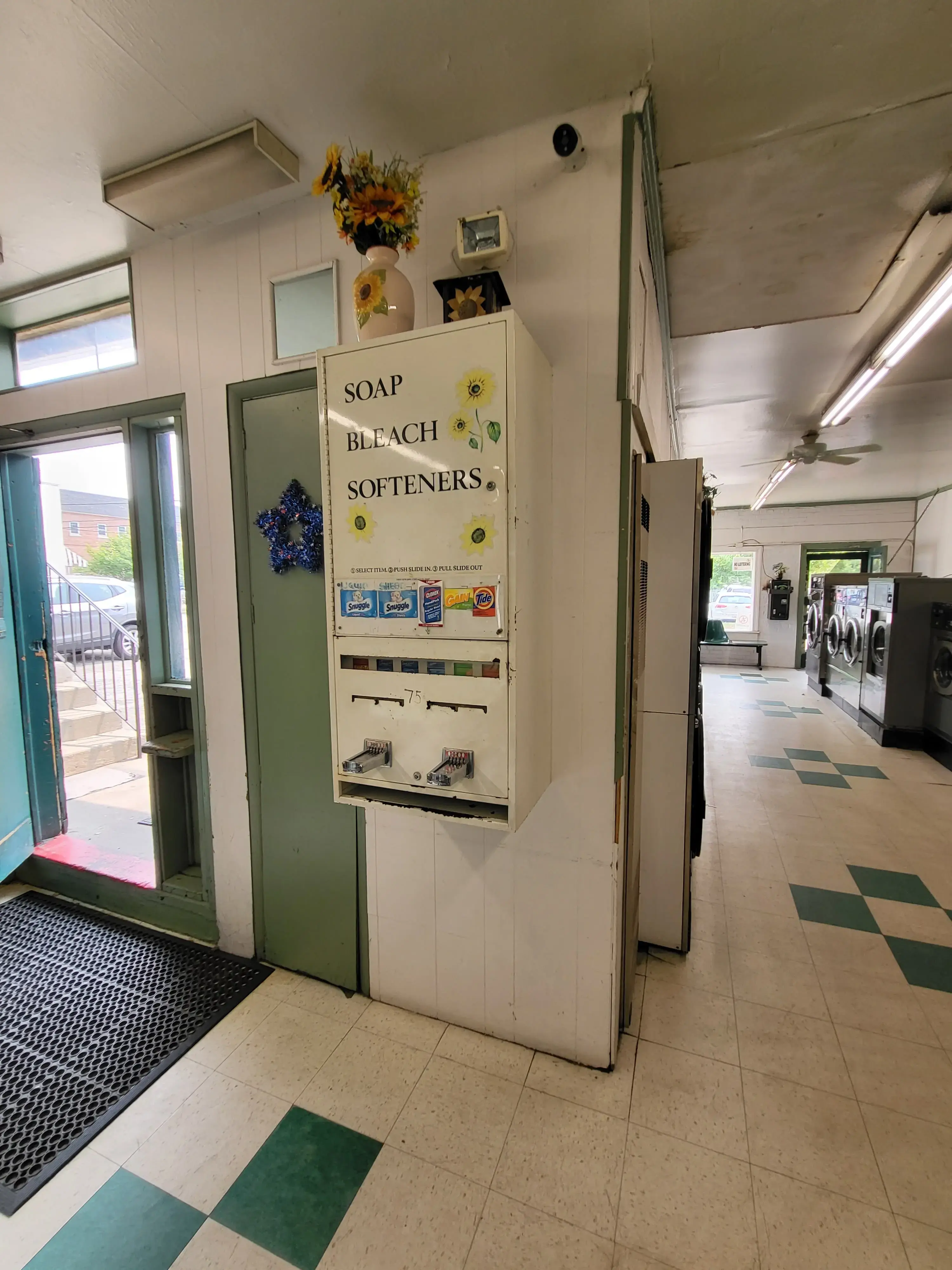 Callahan's Laundromat thumbnail 8