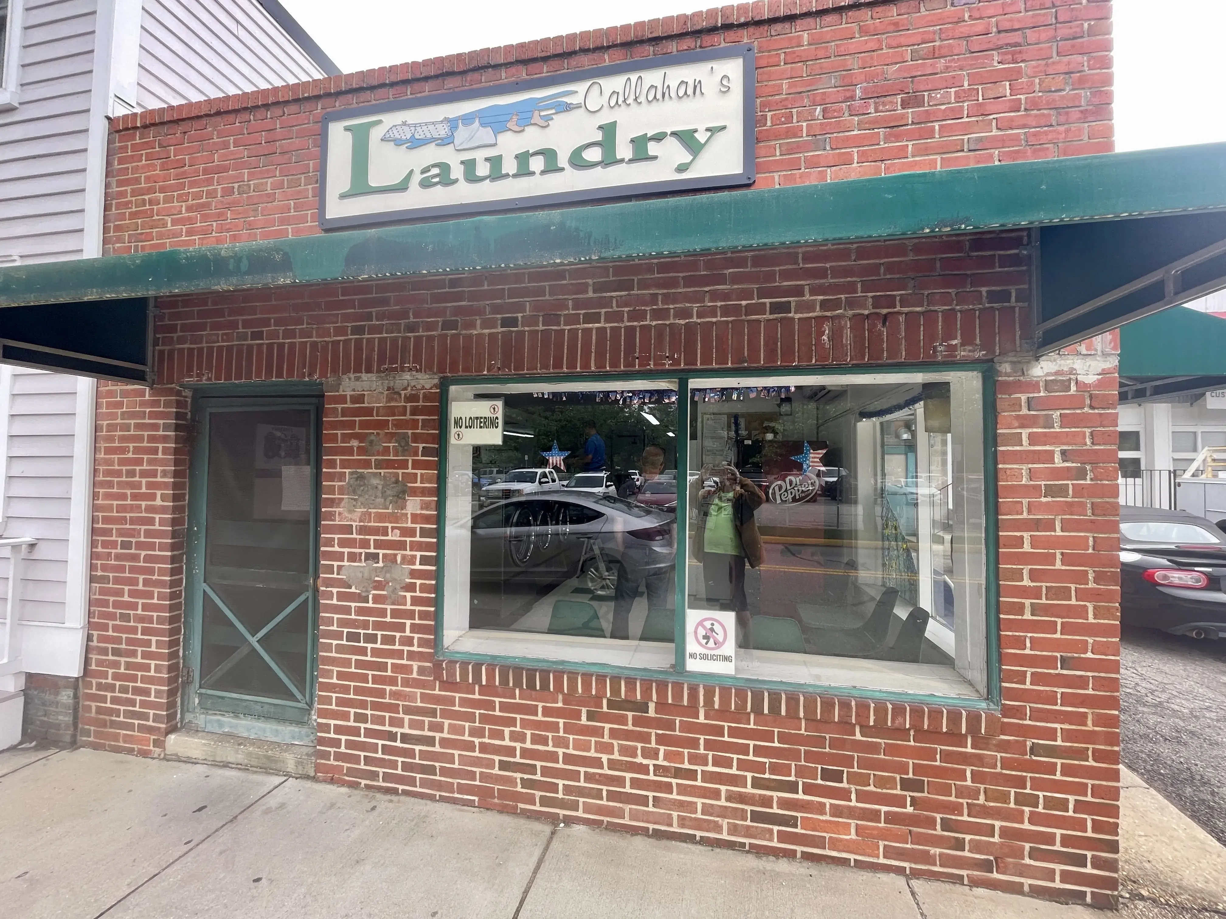 Callahan's Laundromat thumbnail 1
