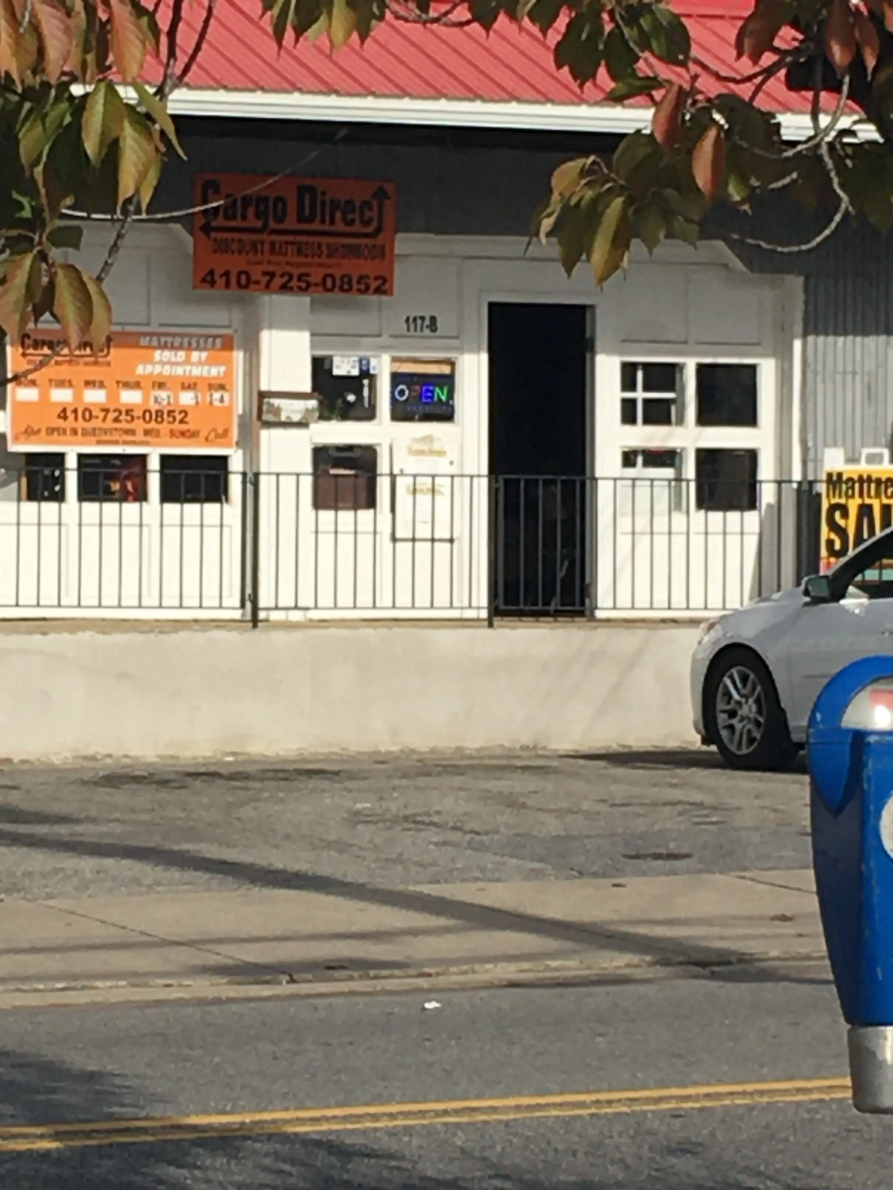 Callahan's Laundromat - Image 13