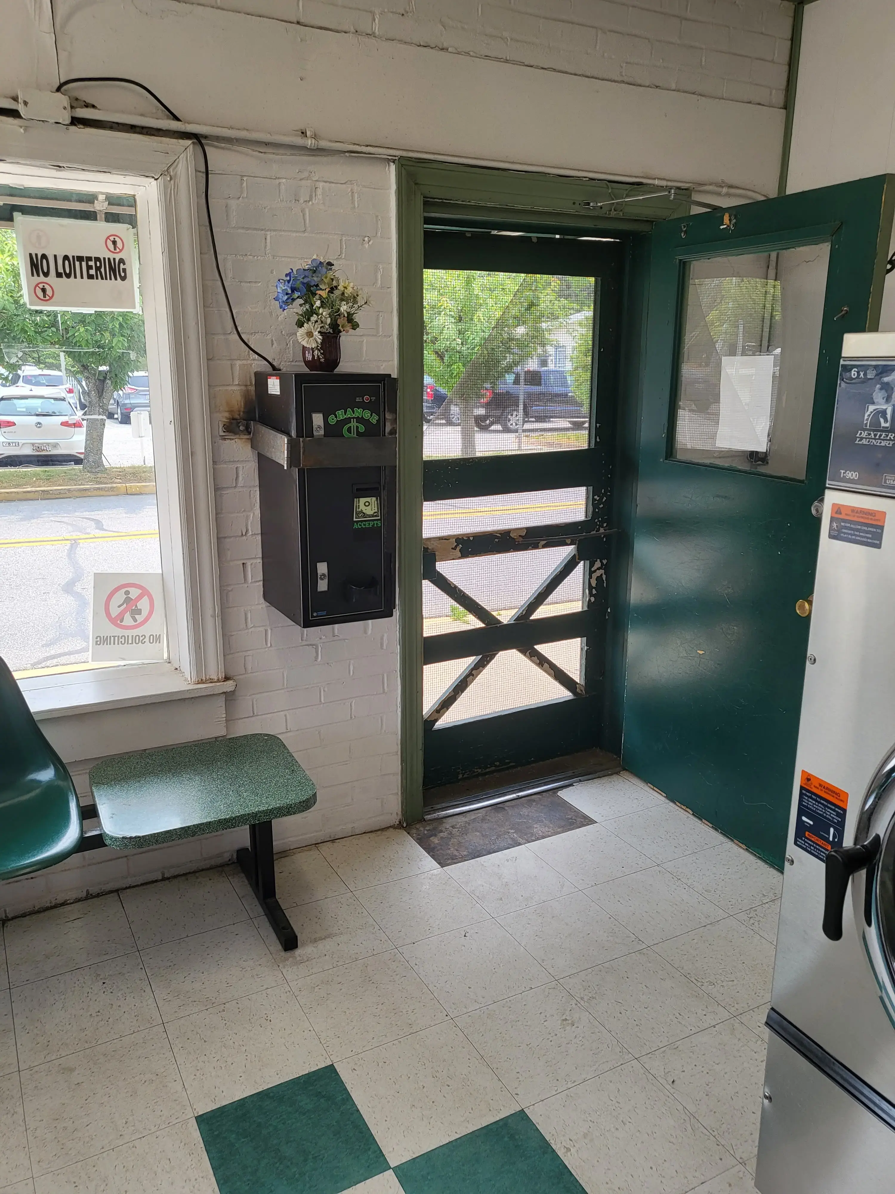 Callahan's Laundromat thumbnail 4