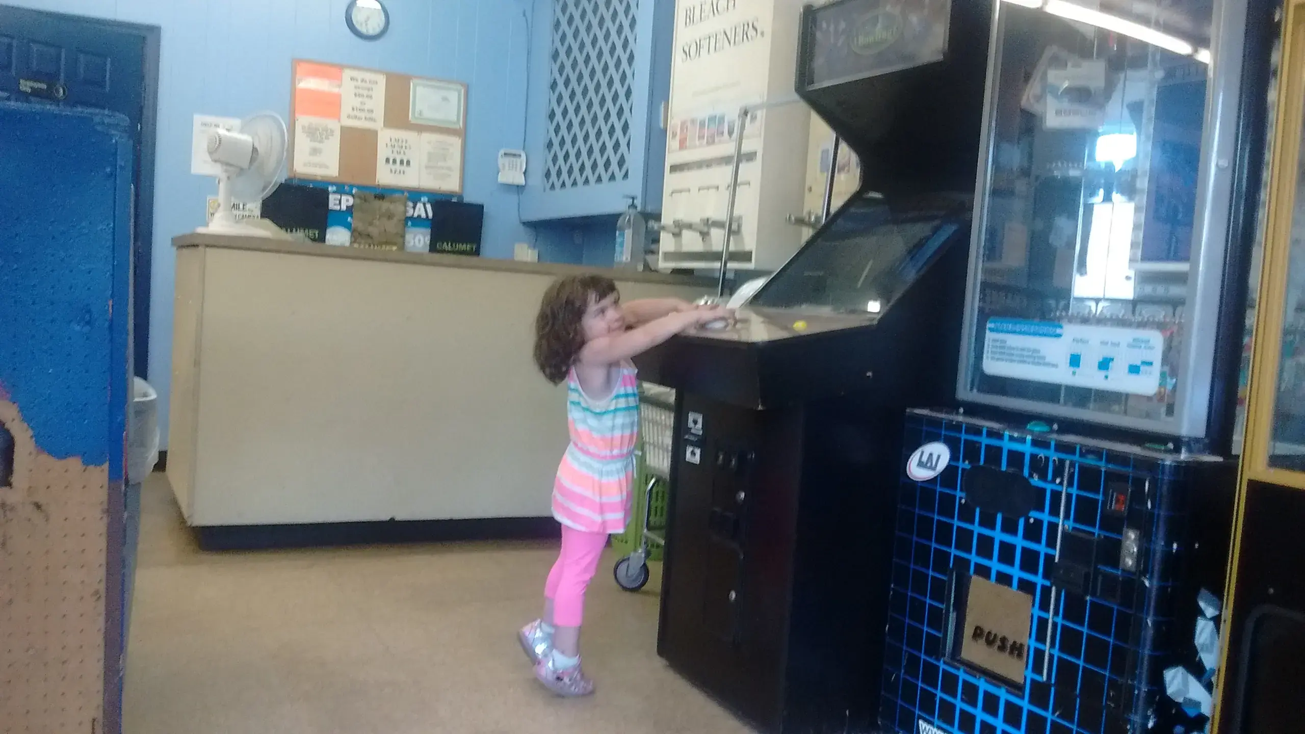 Calumet Laundromat thumbnail 5