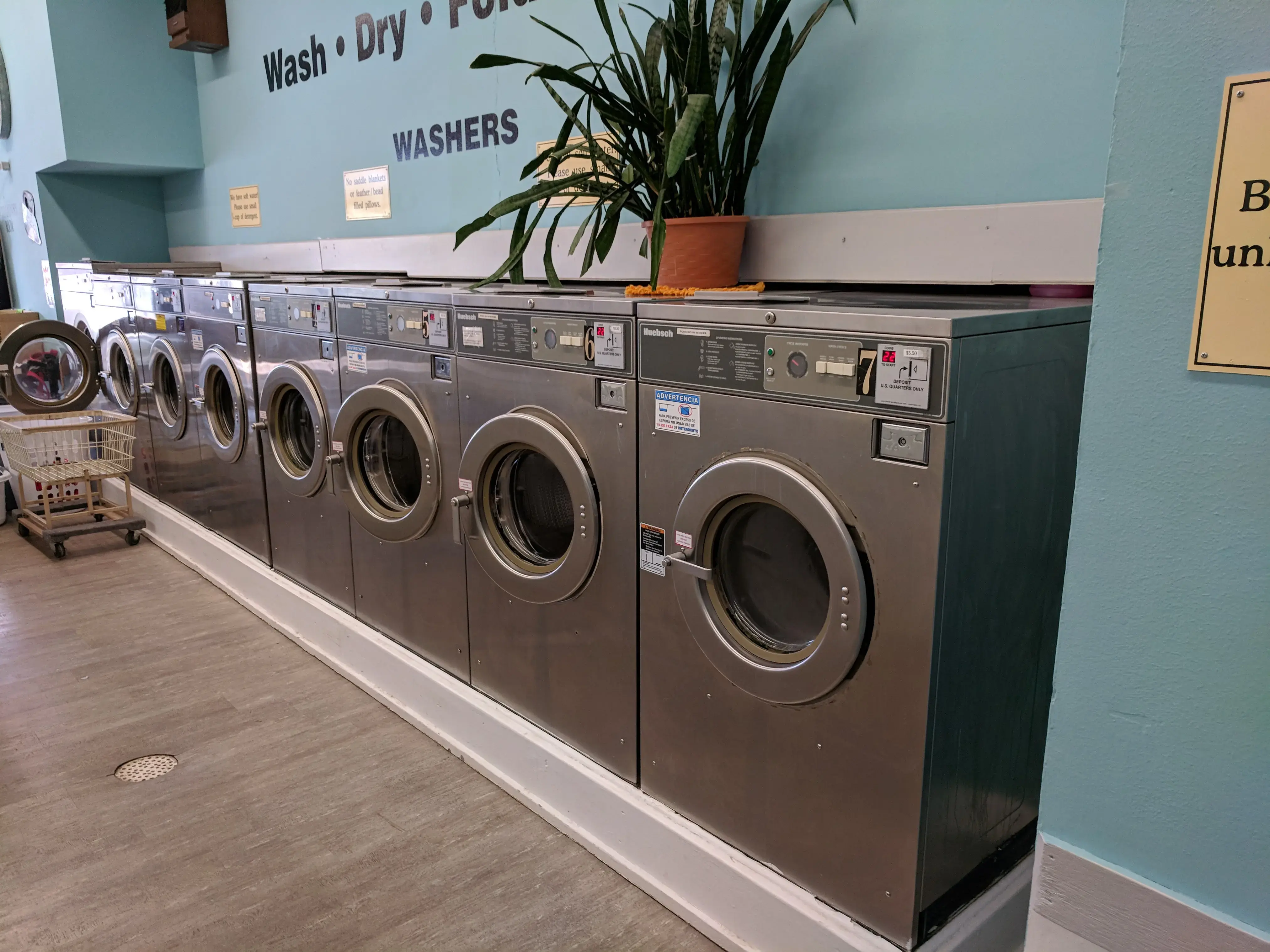 Cambell Street Laundromat - Image 19