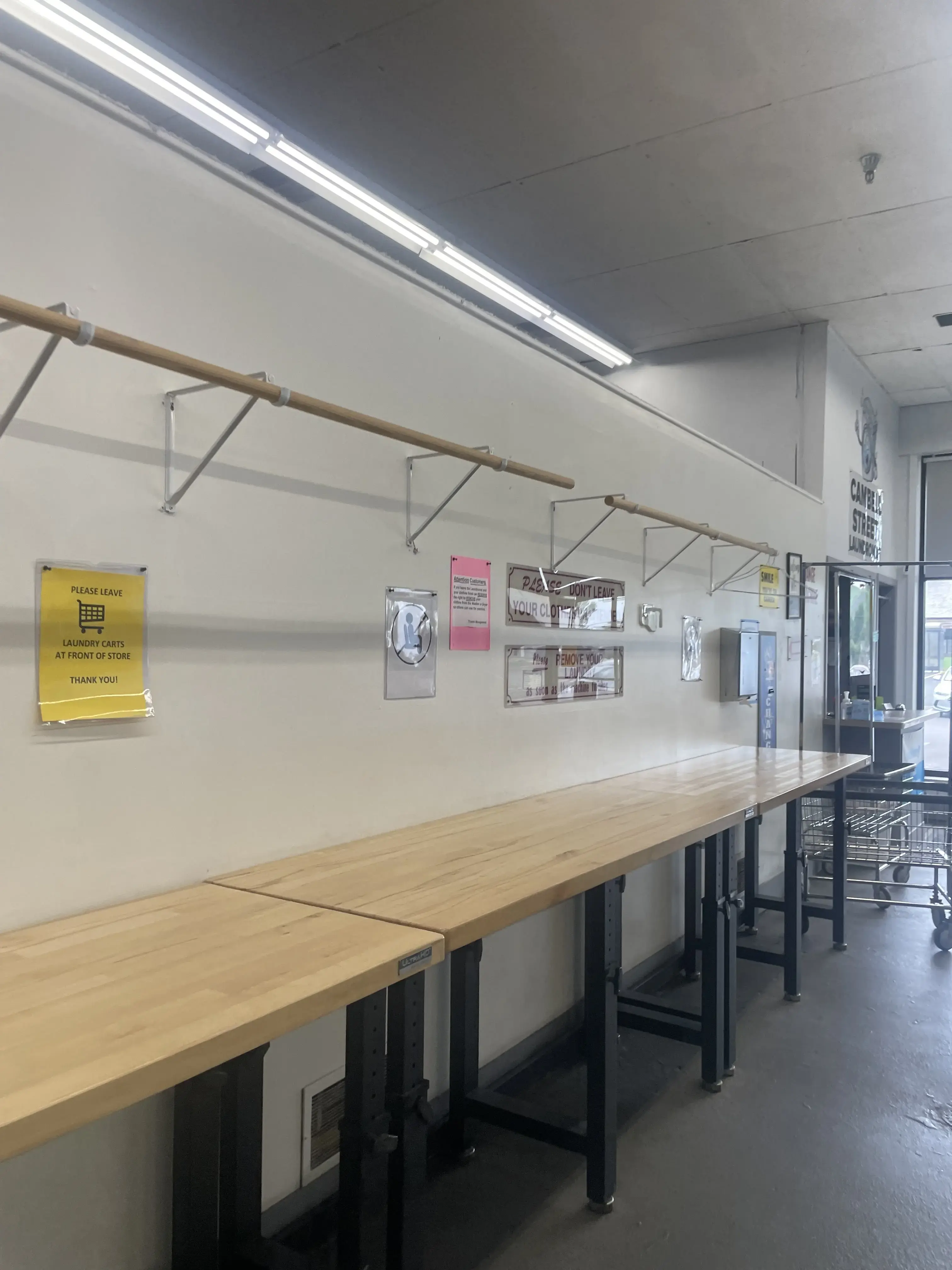 Cambell Street Laundromat - Image 9
