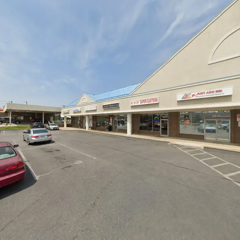 Camp Springs Laundromat - Image 12