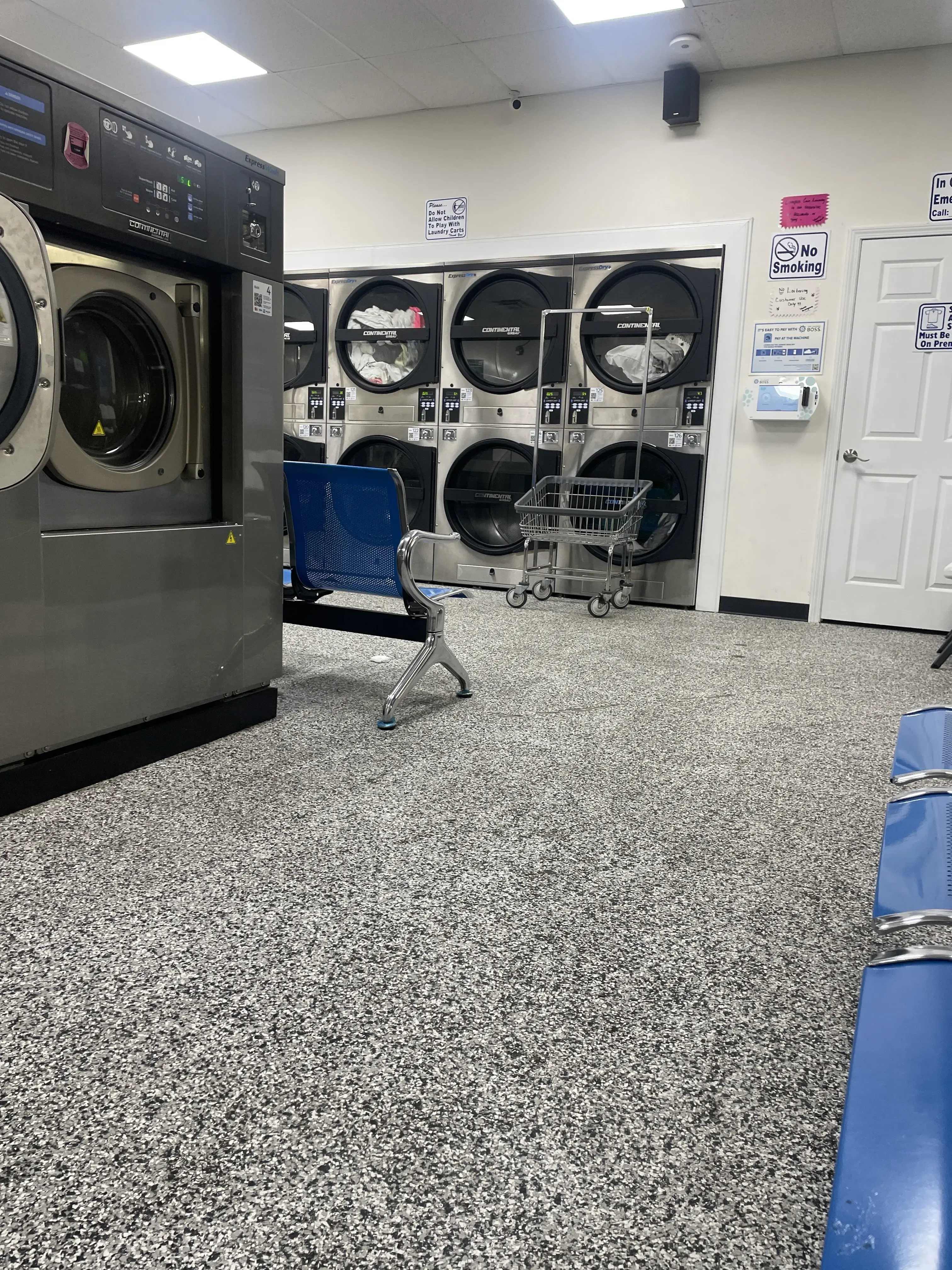 Campus Coin Laundry - Image 6