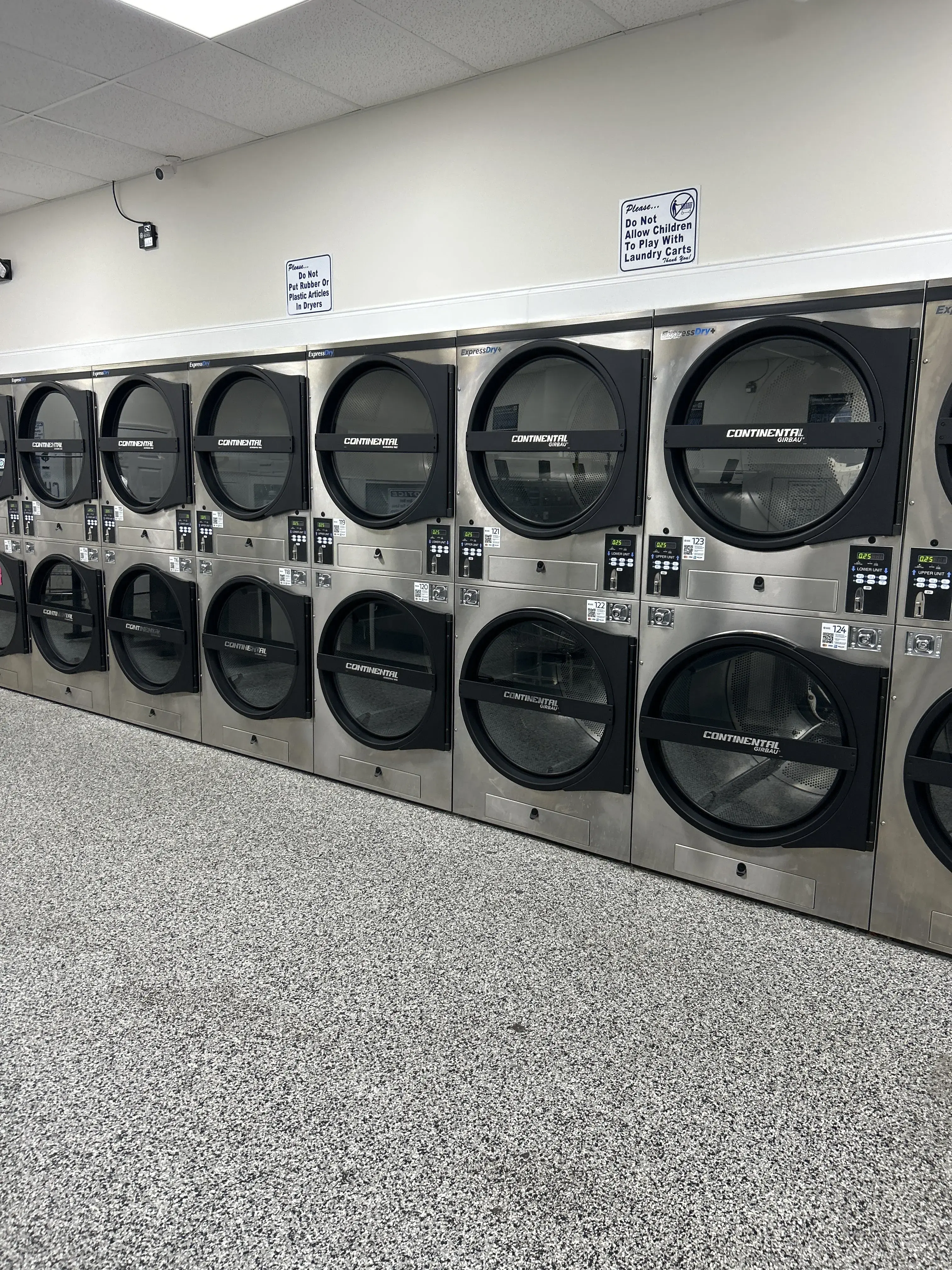 Campus Coin Laundry thumbnail 18