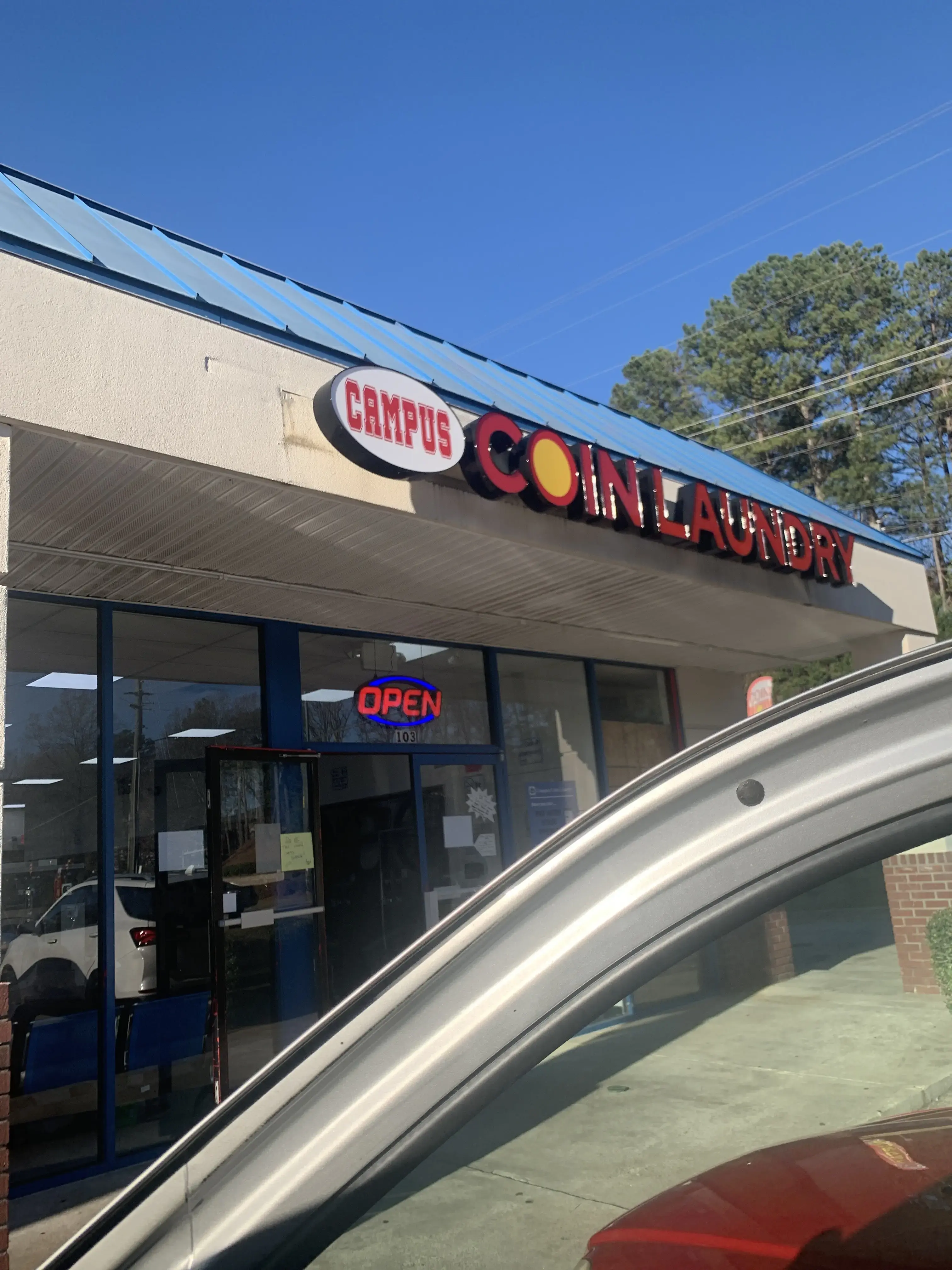 Campus Coin Laundry - Image 17
