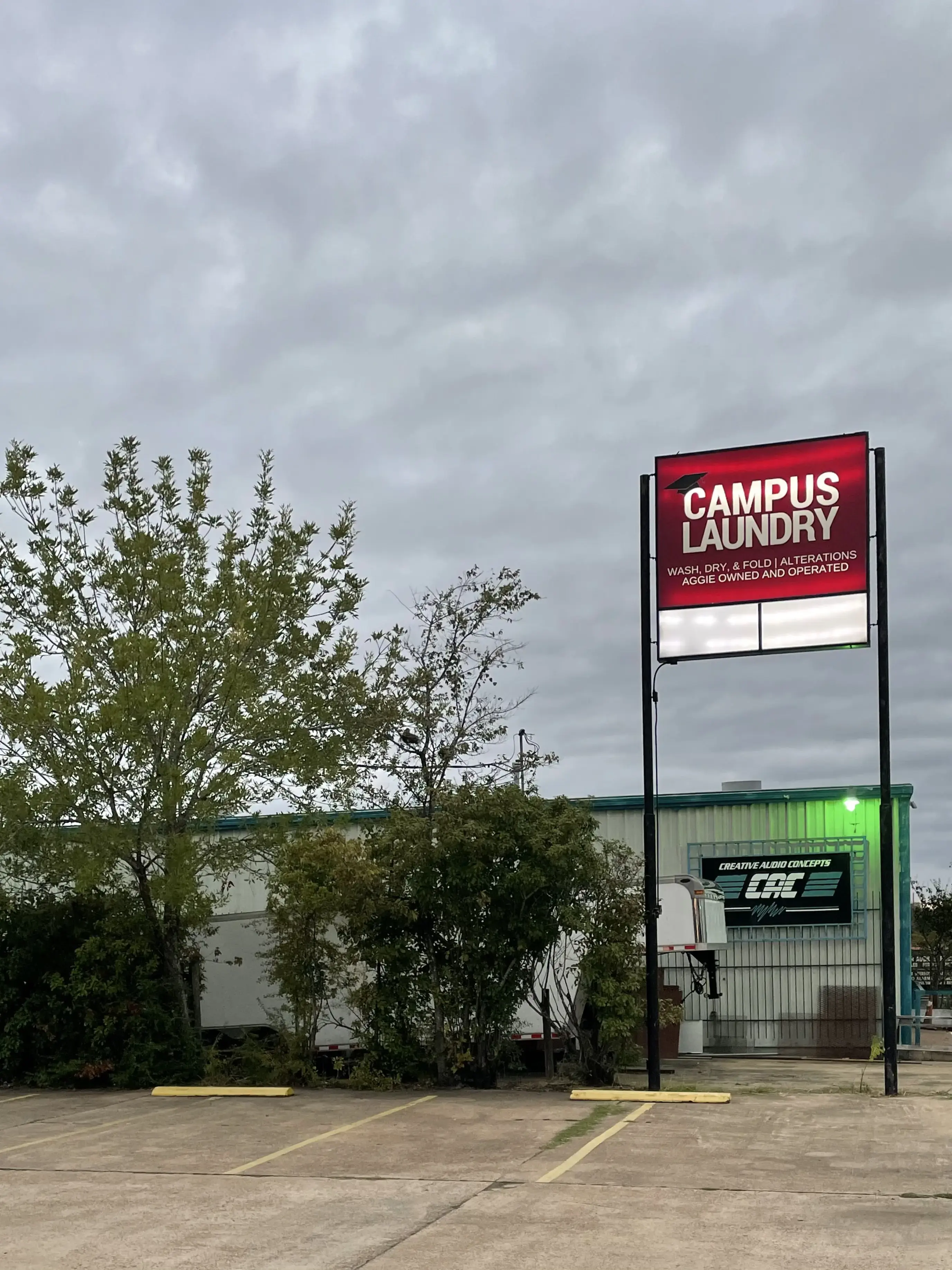 Campus Laundry thumbnail 4