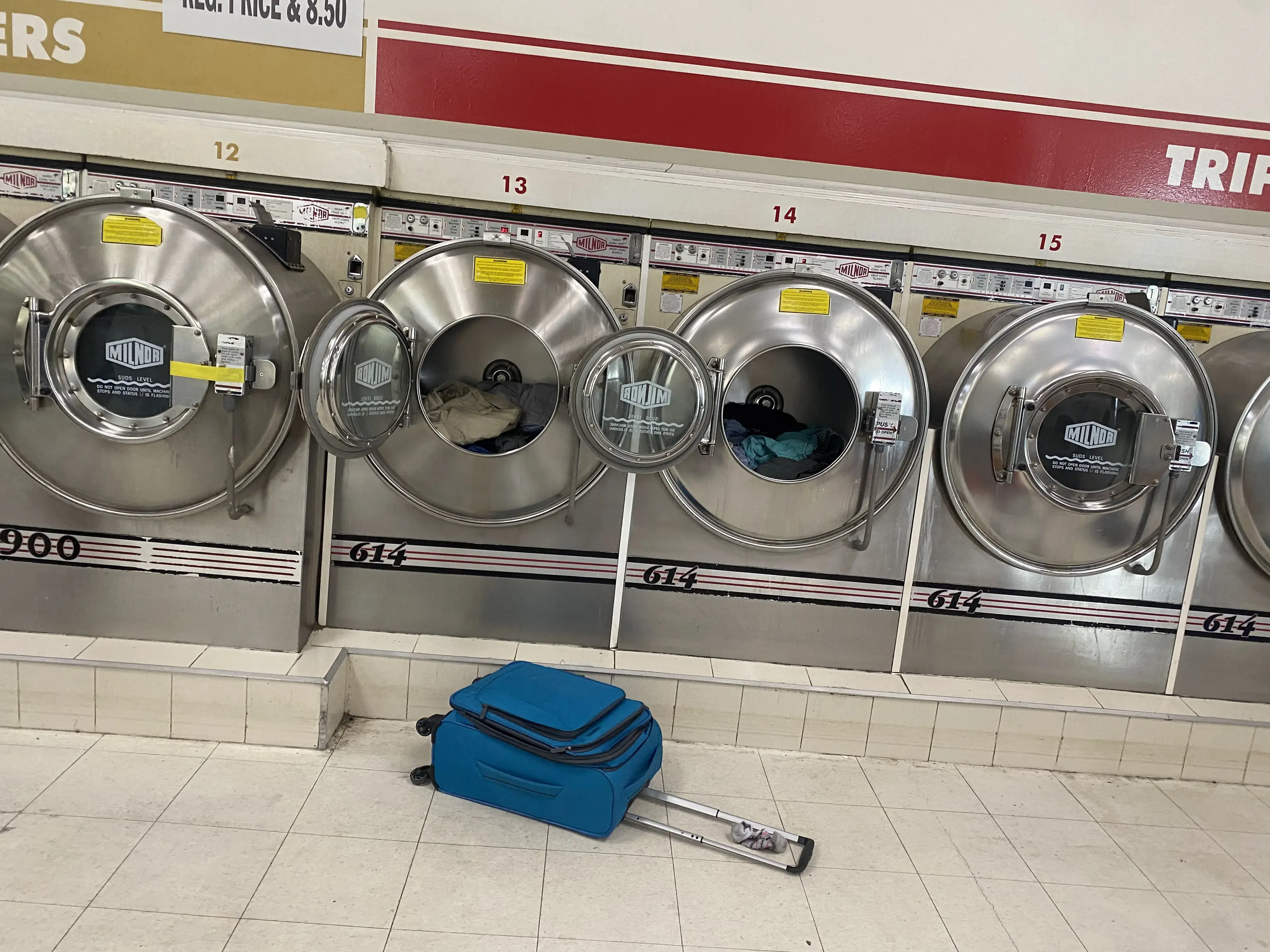 Campus Laundry On Wheels - Image 2