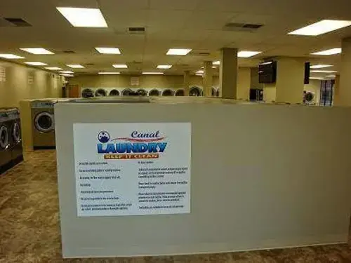 Canal Laundry thumbnail 9