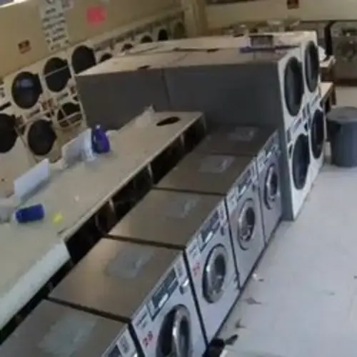 Canton Coin Laundry - Image 2