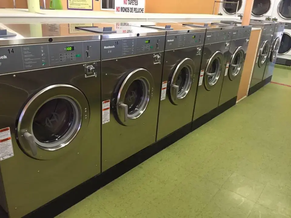 Canutillo Laundromat - Image 11