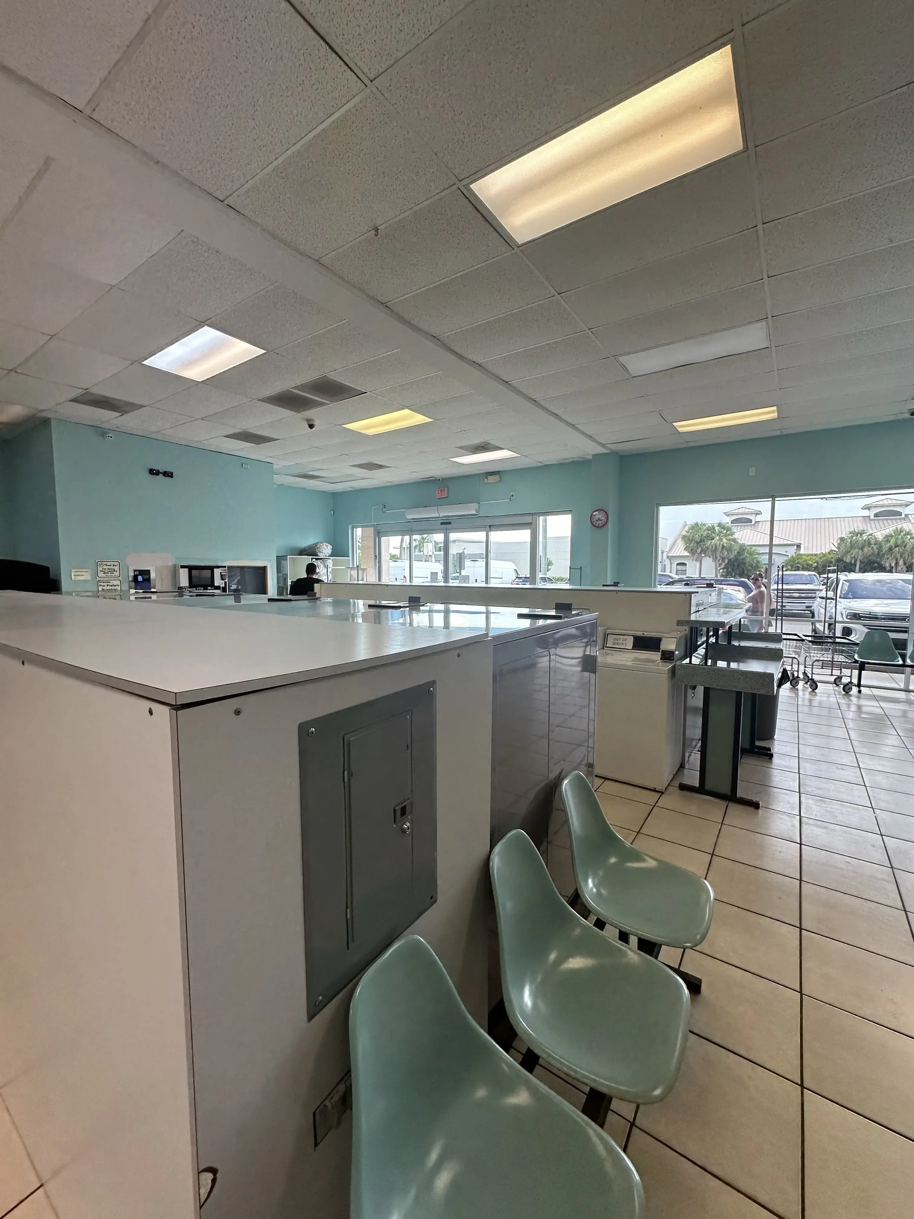 Cape Coral Laundromart - Image 4