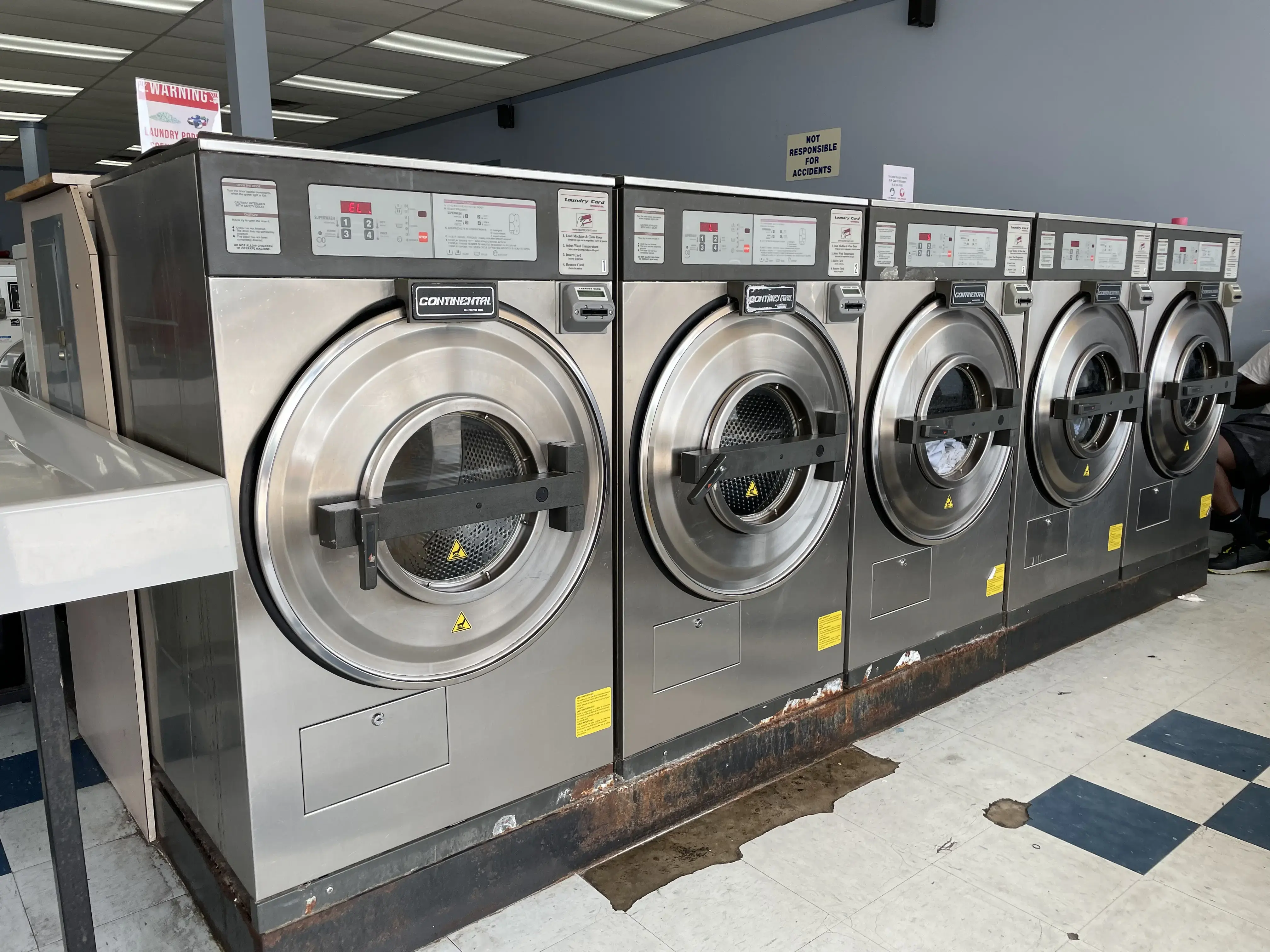 CAPITAL LAUNDRY - Image 19