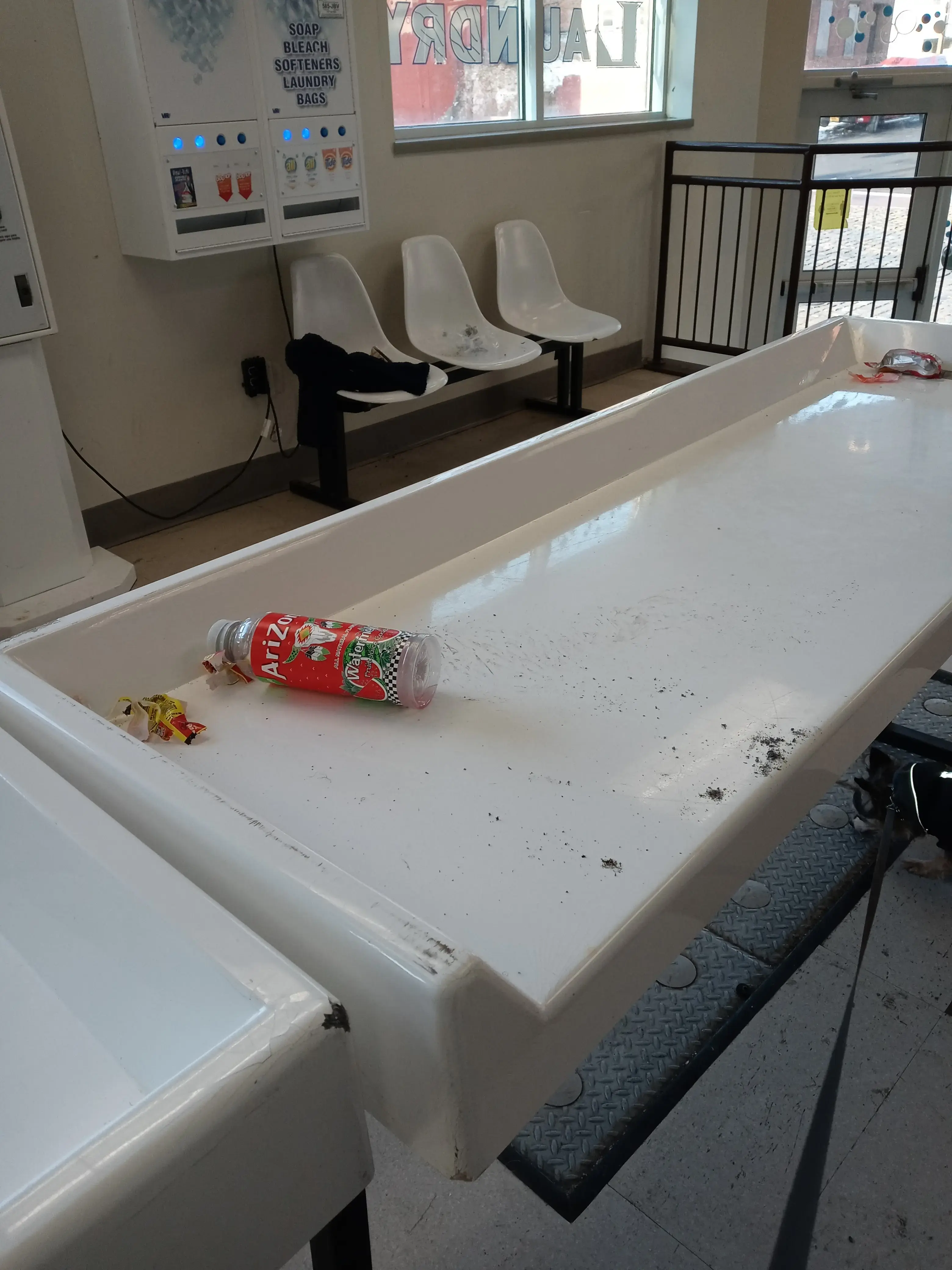 Capital South Laundromat thumbnail 5