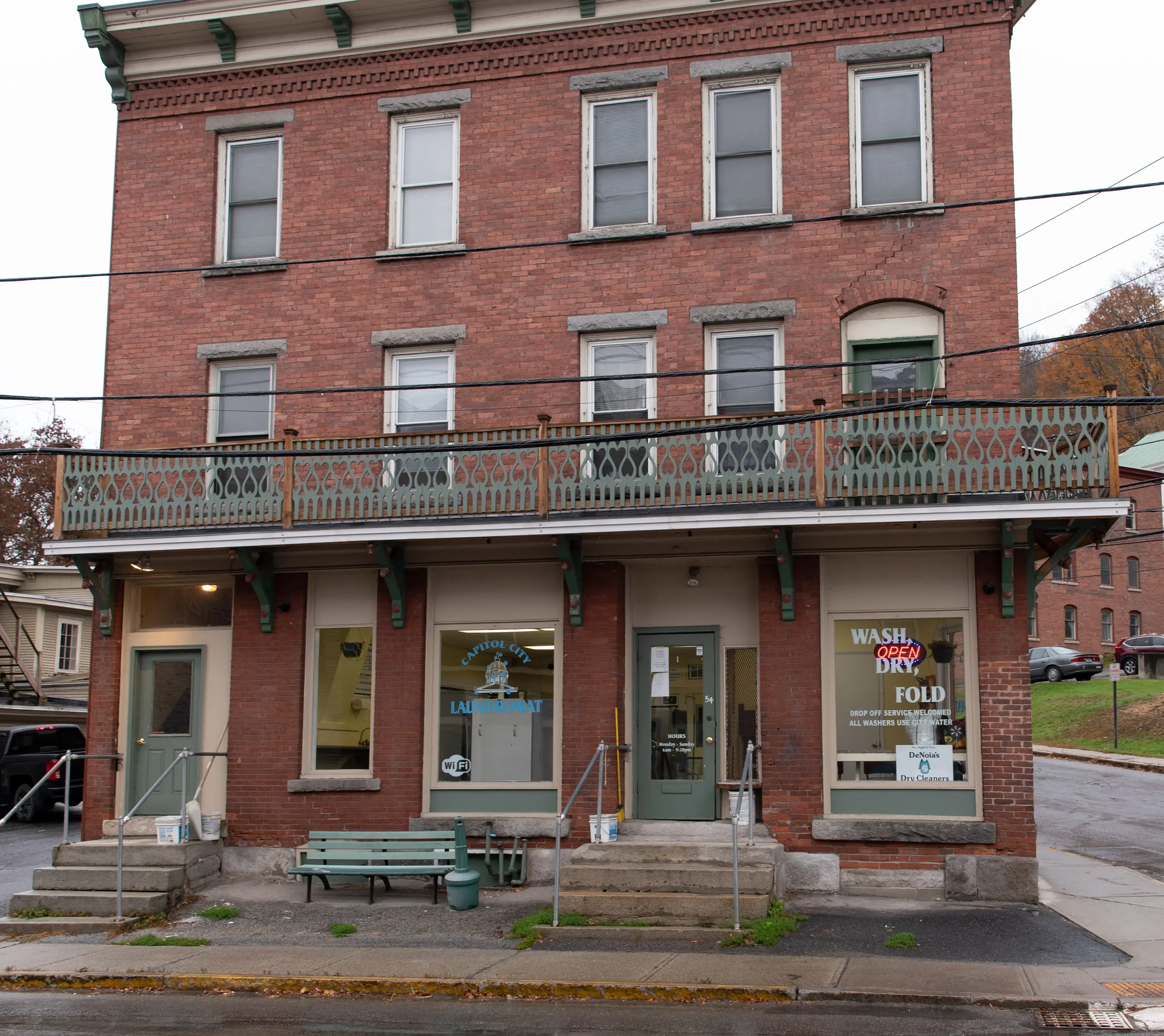 Capitol City Laundromat - Image 3