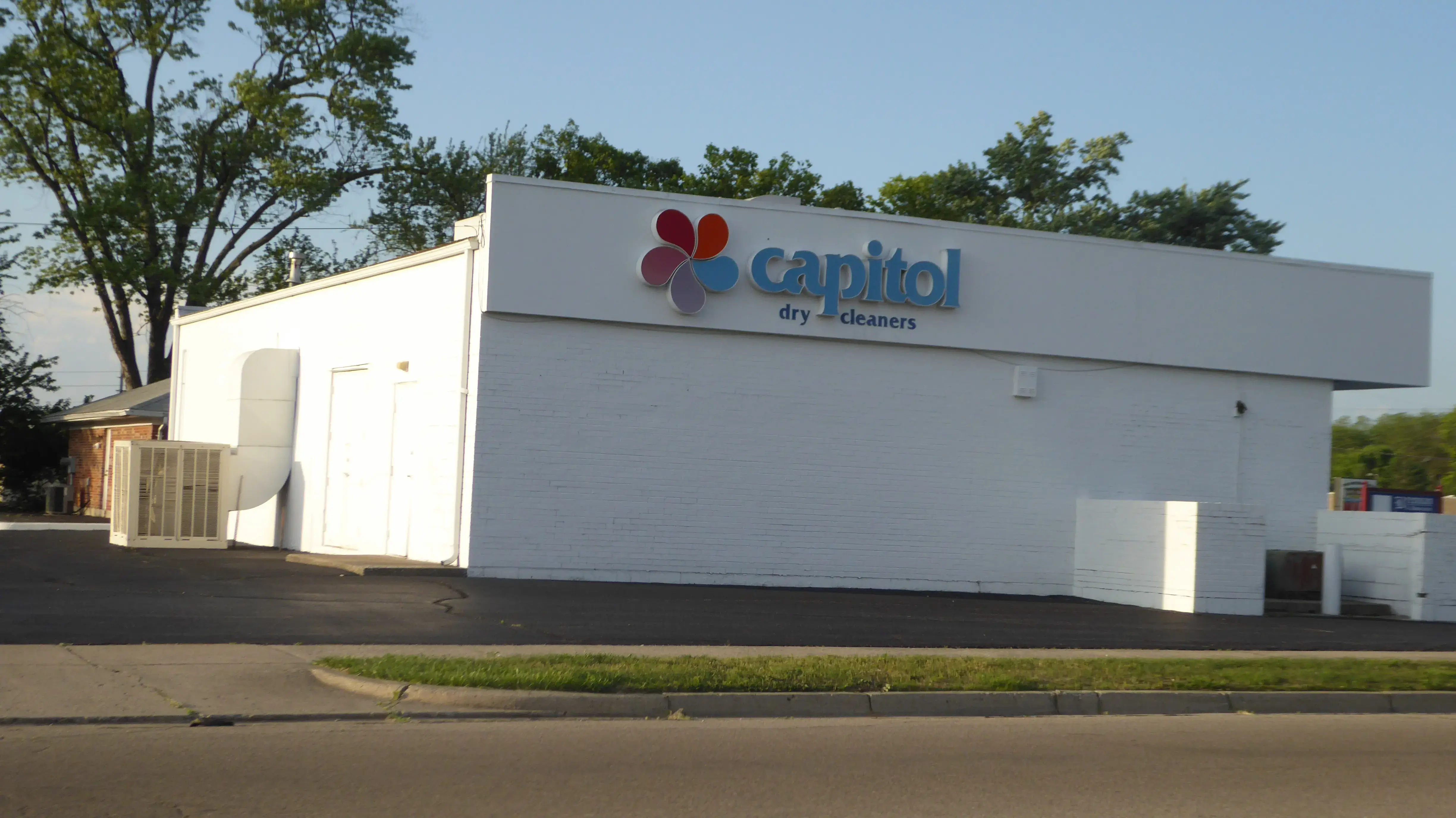 Capitol Cleaners thumbnail 1