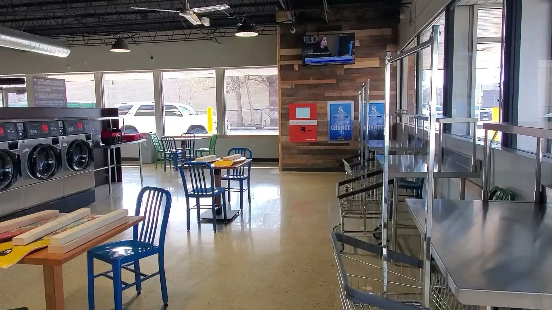 Capitol Quick Wash Laundromat thumbnail 2